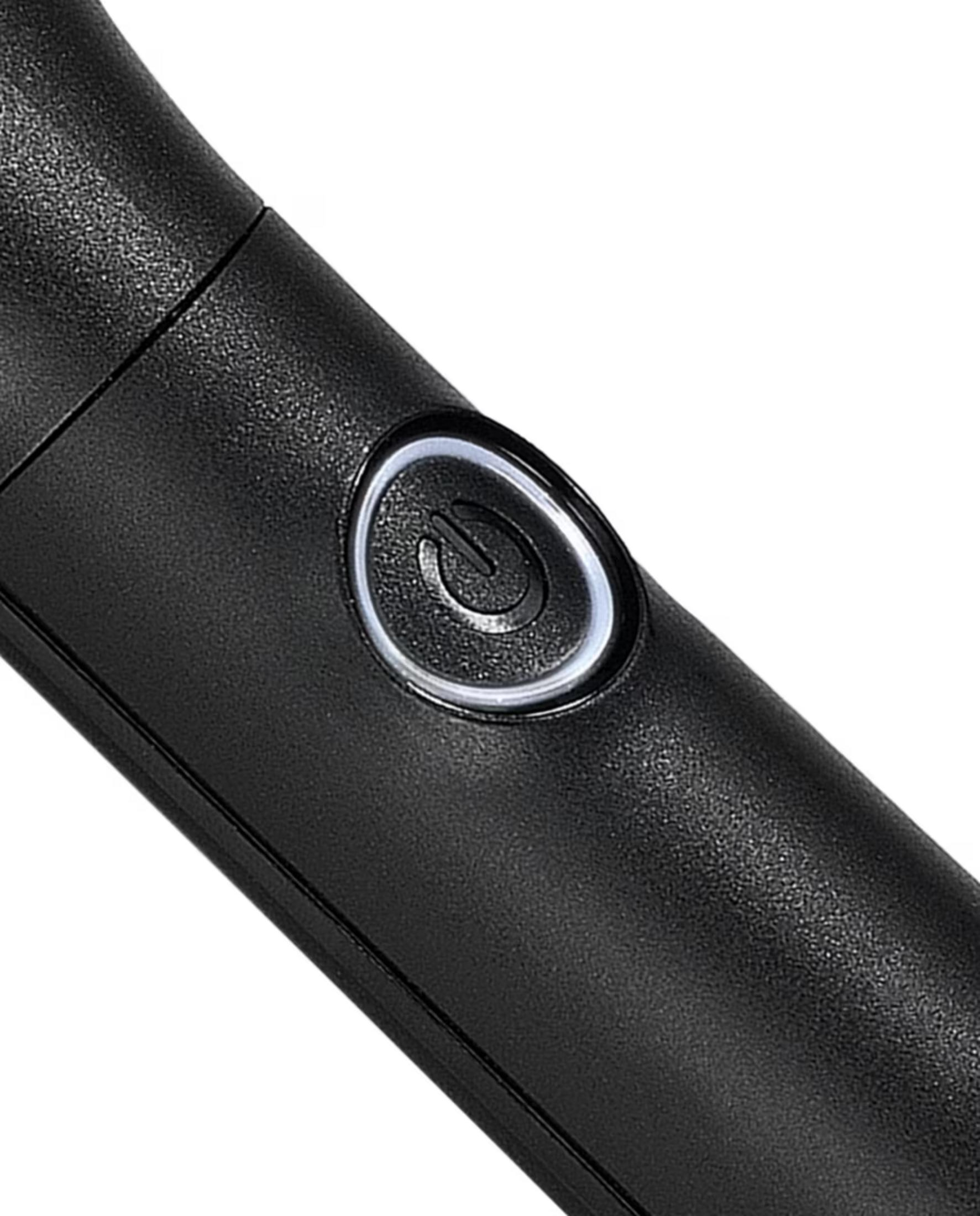 Botón negro con símbolo de encendido y anillo de luz blanca en un mango negro liso.