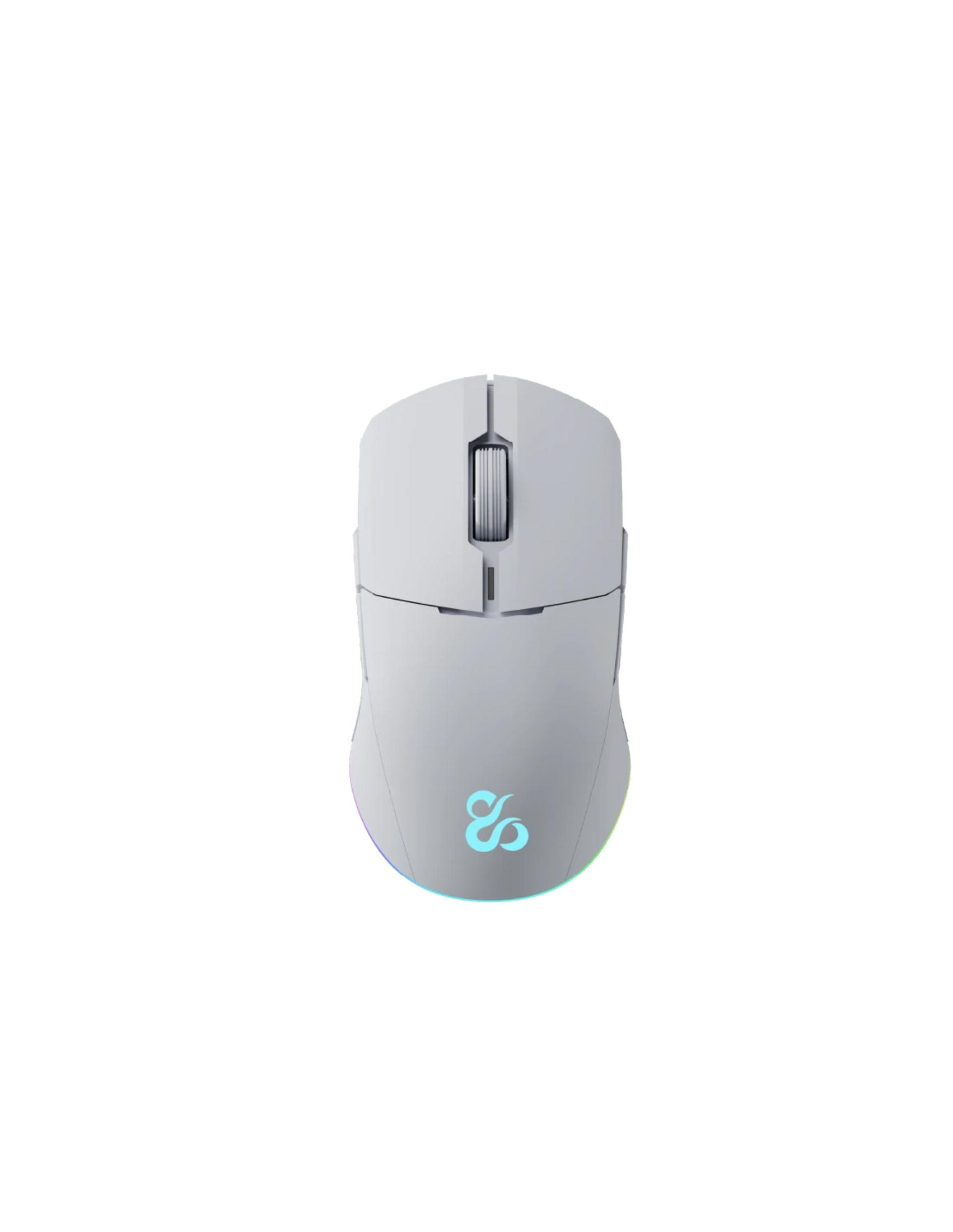 Un mouse da gaming bianco con rotella e logo, illuminato.