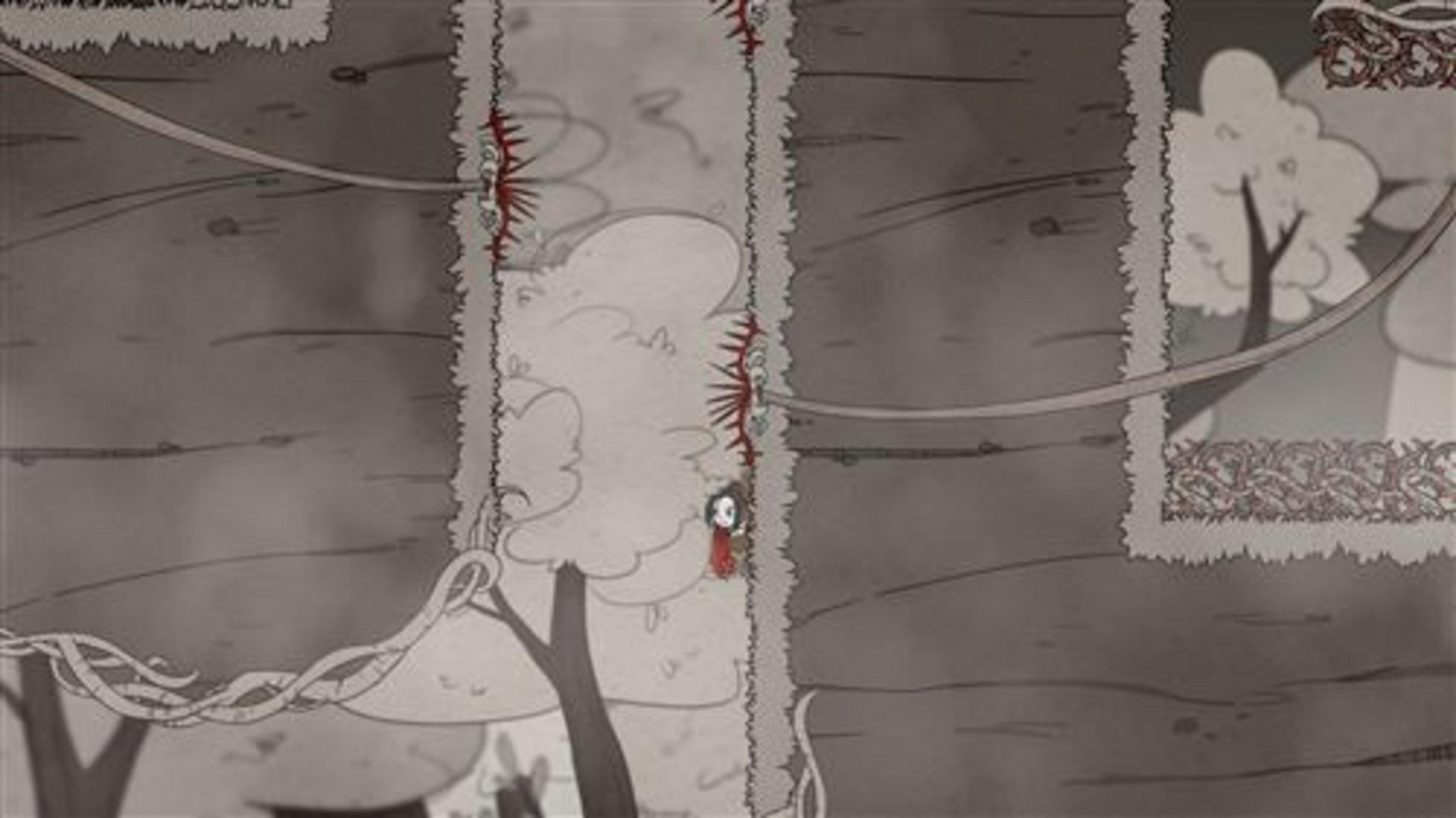 Una bambina con mantello rosso sta su un ramo, circondata da alberi e corde.