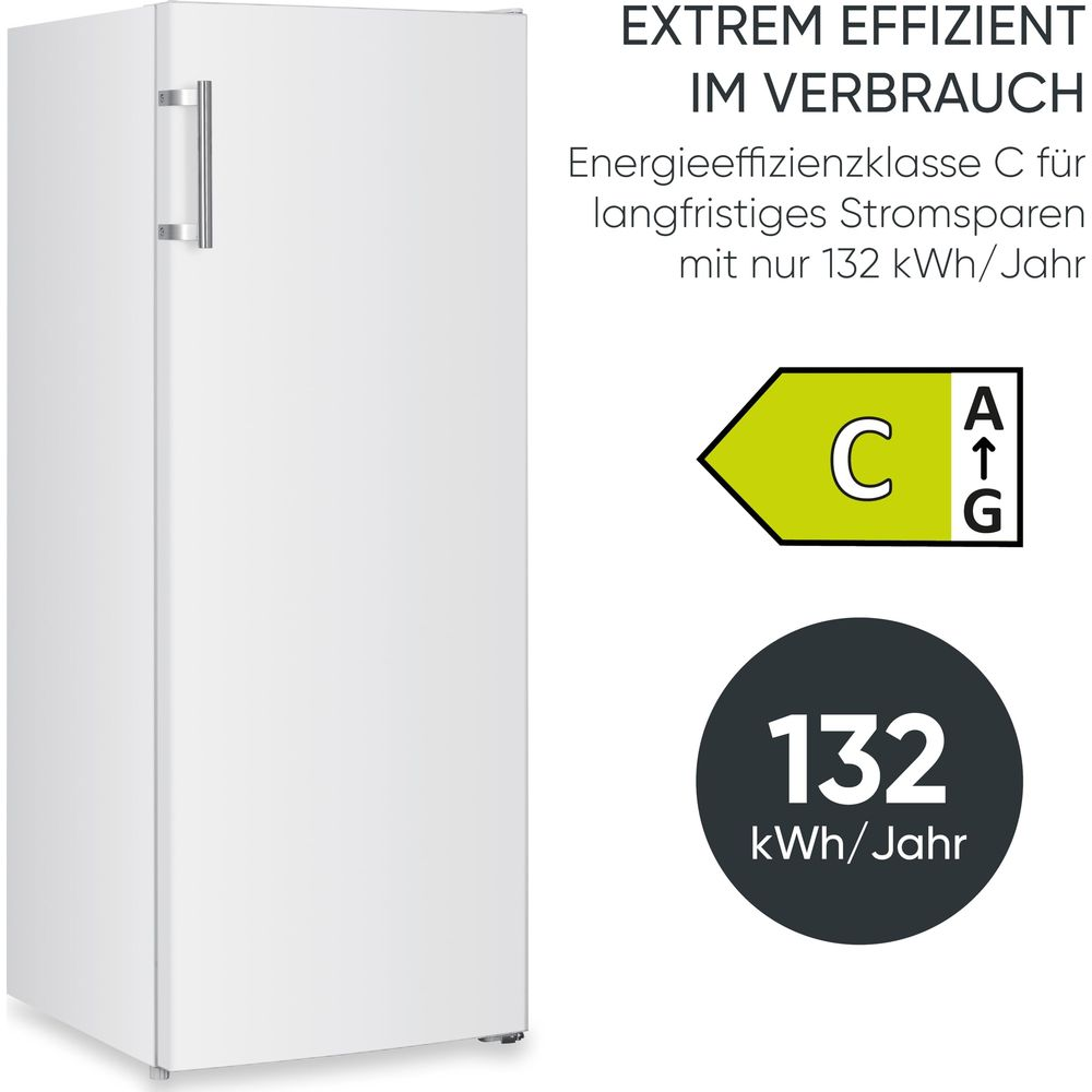 Un frigorifero bianco con classe di efficienza energetica C e consumo di 132 kWh/anno.