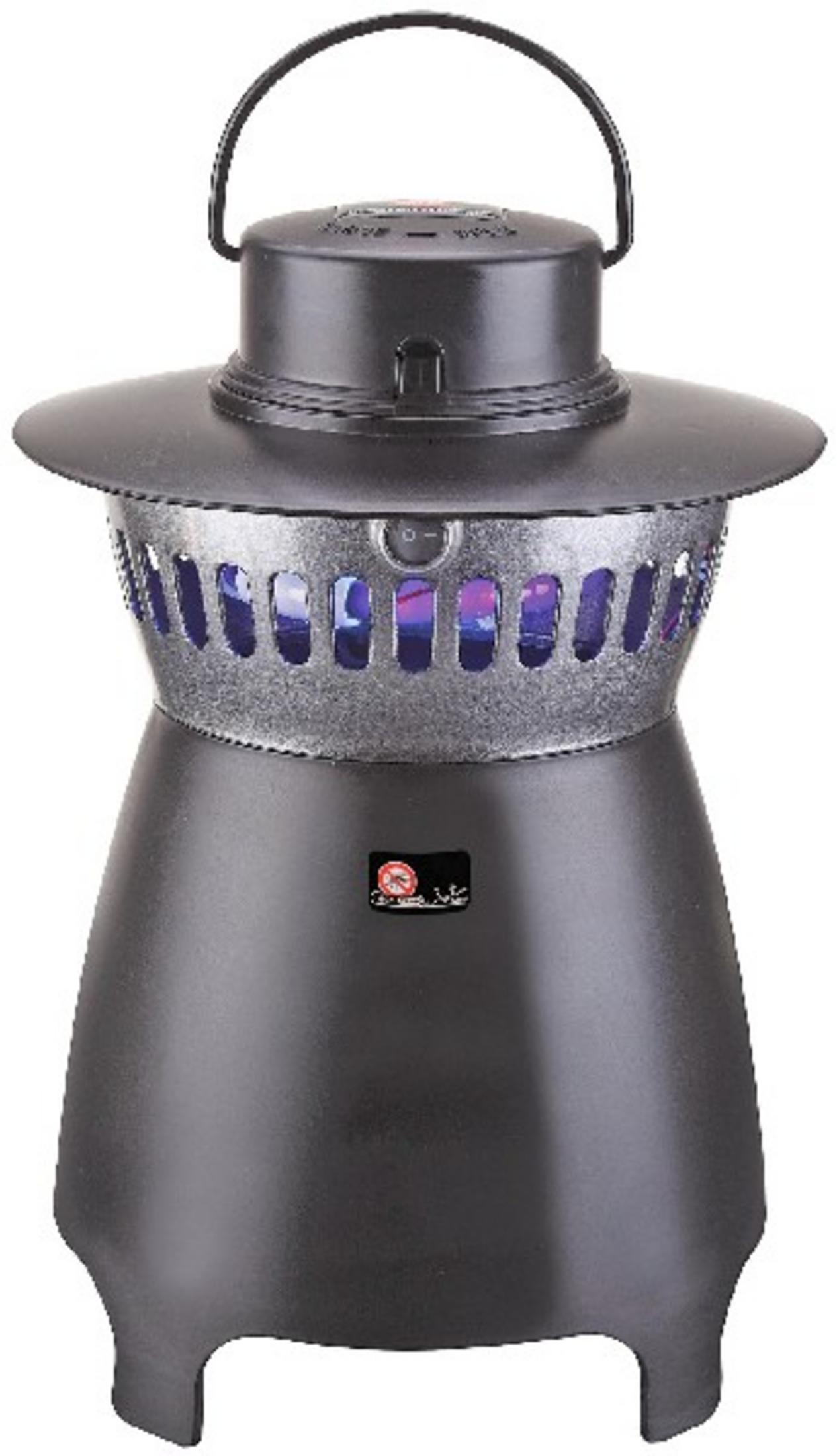 Lámpara antimosquitos negra con asa y luz azul visible por las rejillas.