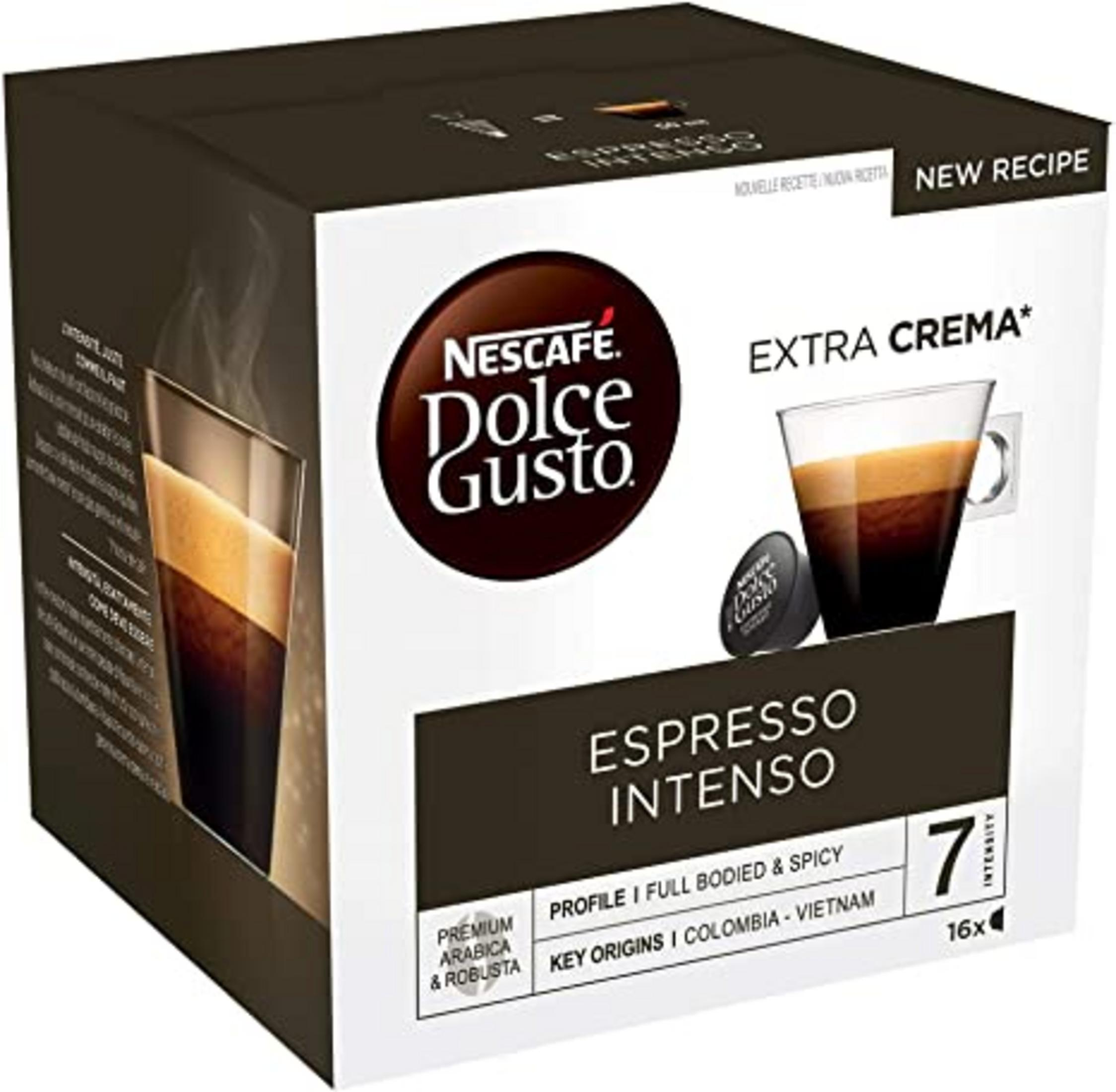 Confezione di caffè Nescafé Dolce Gusto Espresso Intenso con caffè in un bicchiere e capsula.