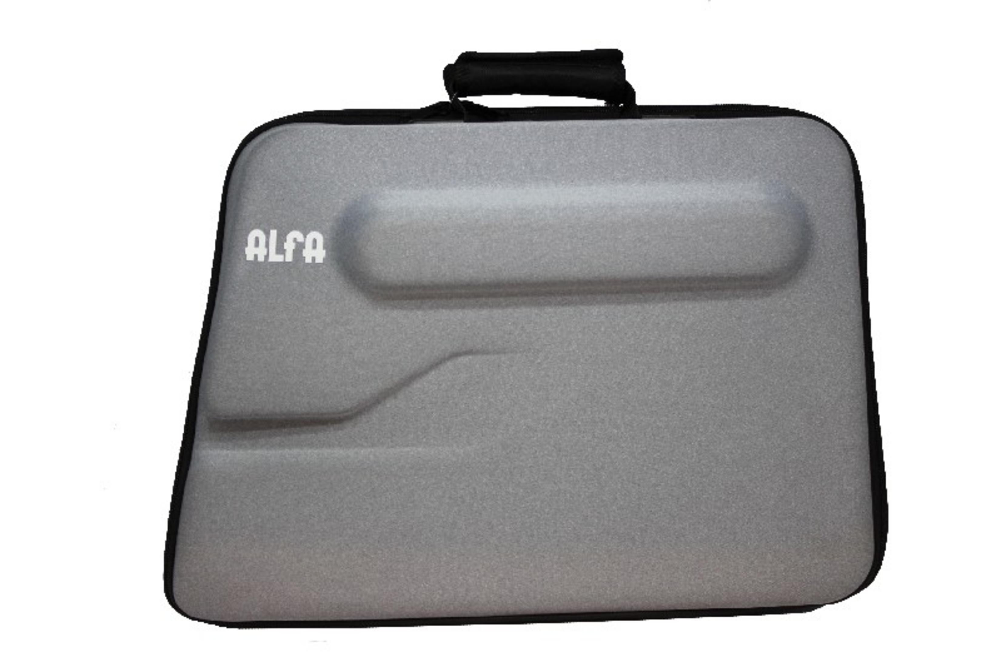 Funda gris con asa negra y logo Alfa.