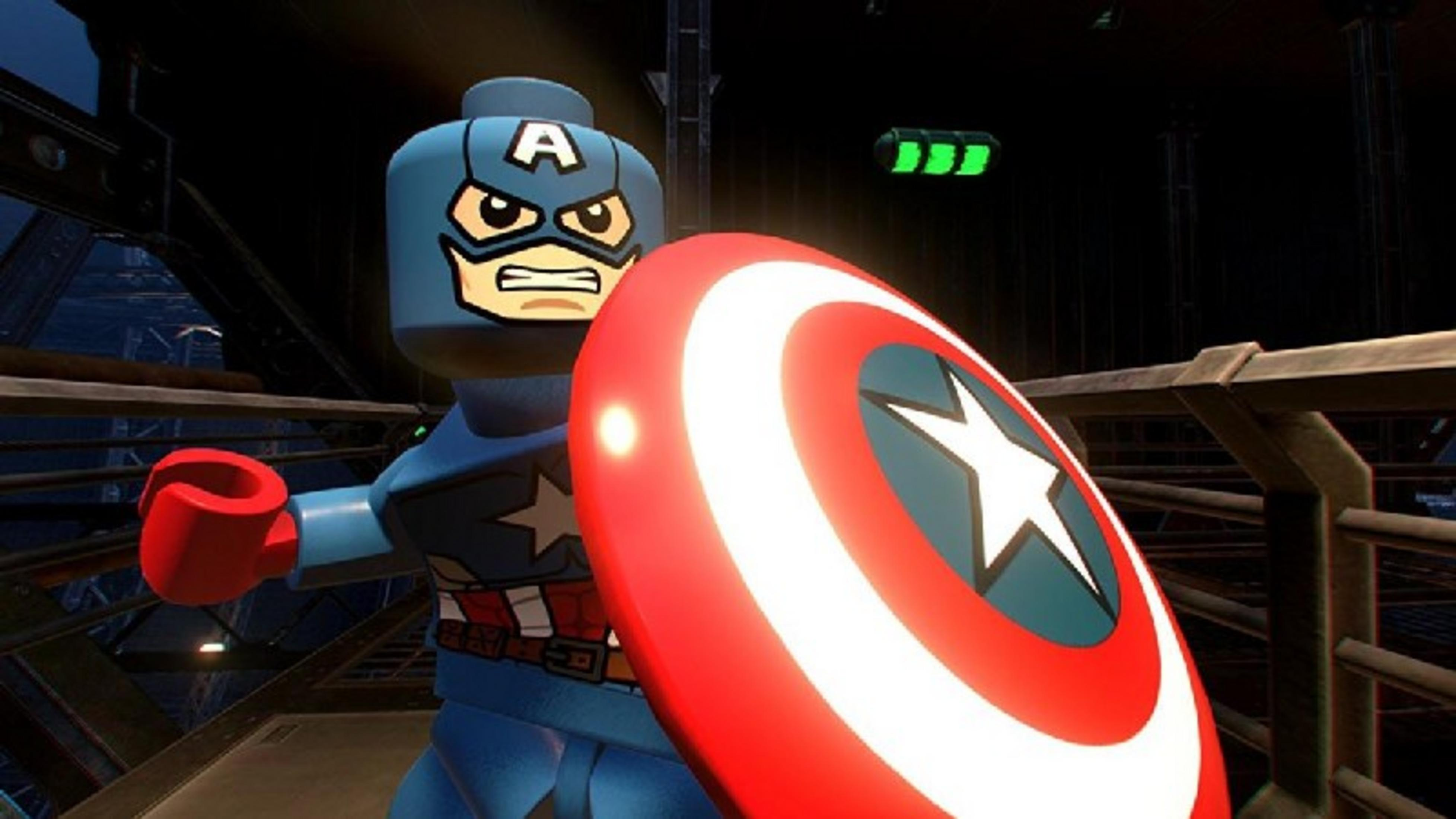 Un Capitan America Lego con scudo sta su una piattaforma di metallo.
