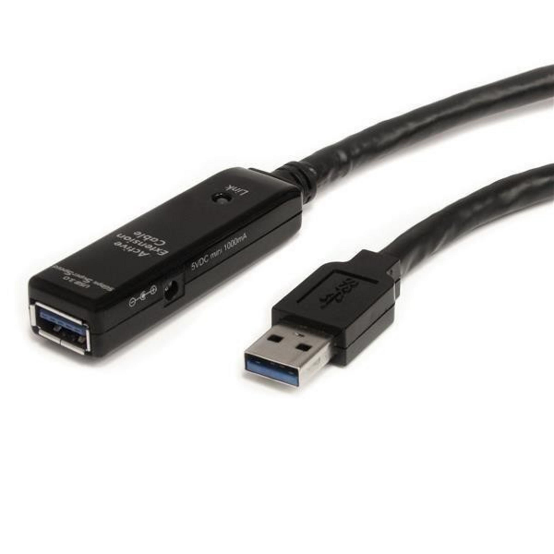 Un cavo di prolunga attivo USB 3.0 nero con porta femmina e connettore maschio.
