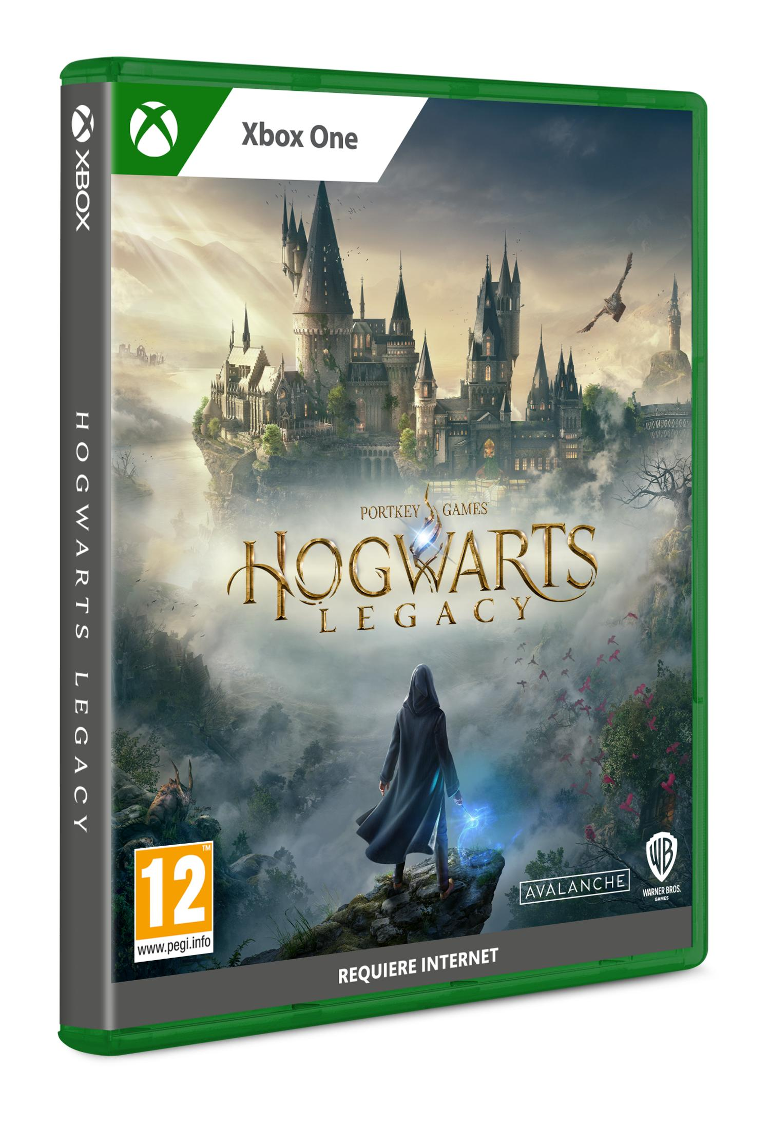 Okładka gry Hogwarts Legacy na Xbox One. Postać w kapturze przed zamkiem Hogwart.