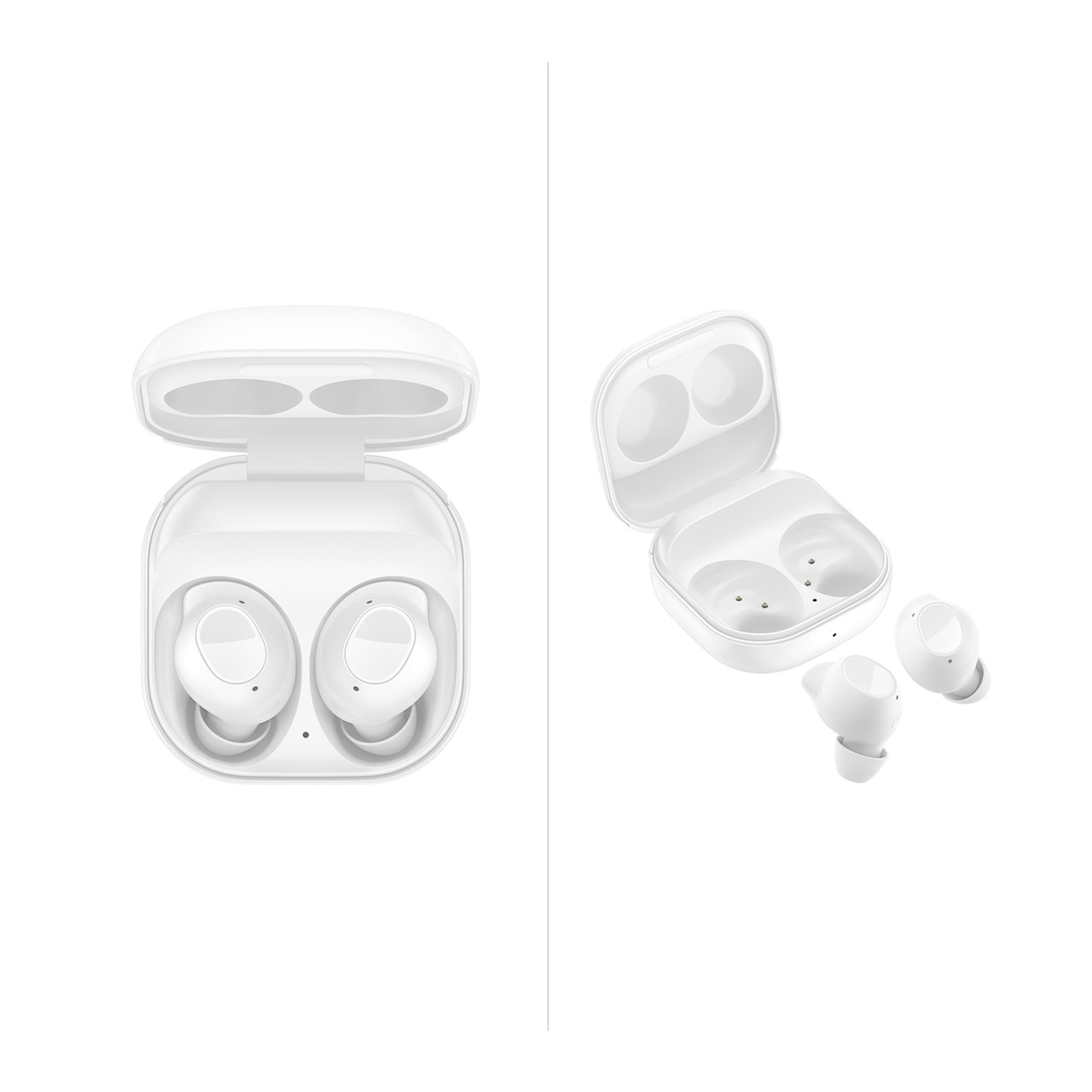 Auricolari wireless bianchi in custodia di ricarica aperta, con due auricolari accanto.