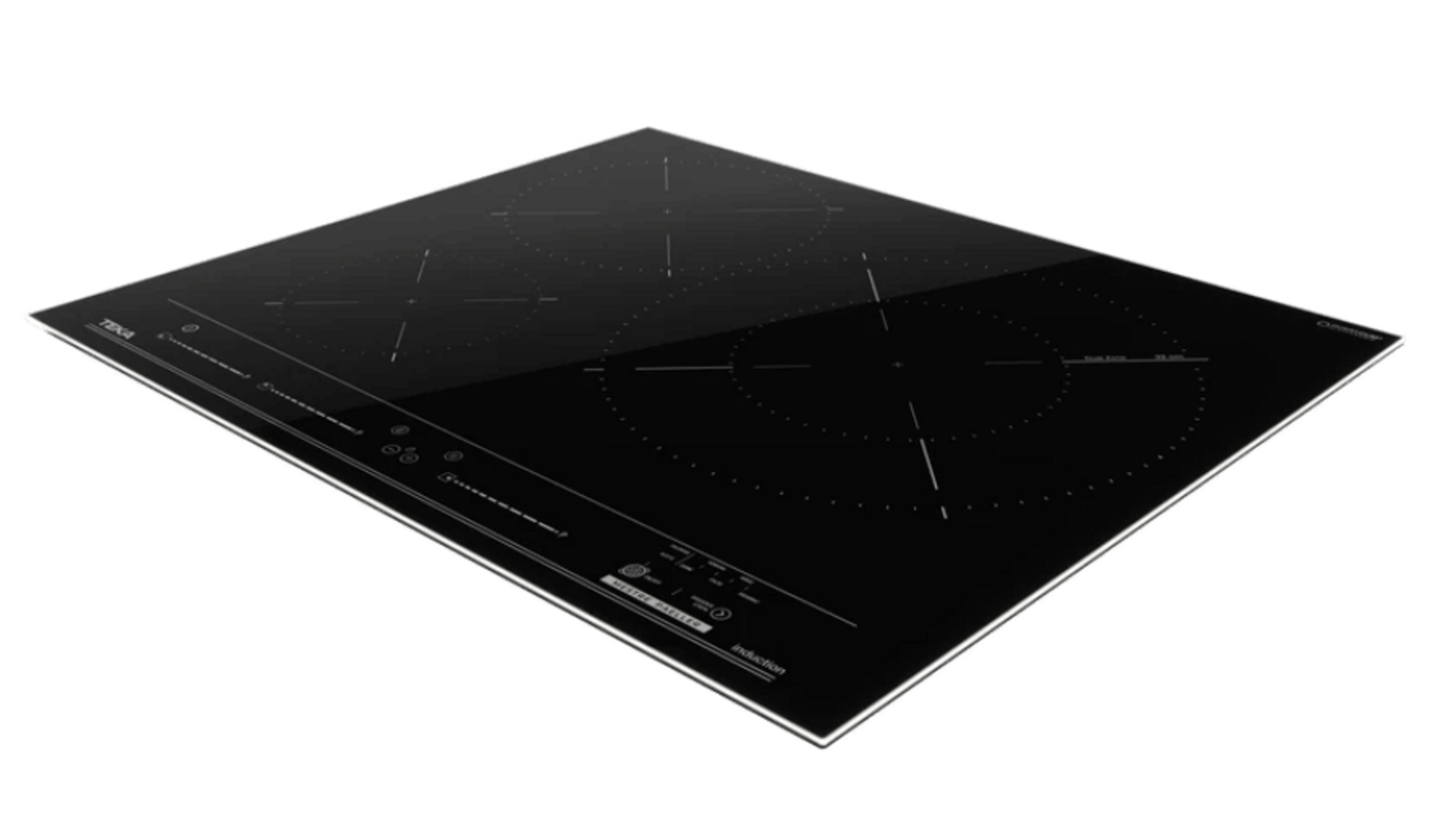 Placa de inducción negra con cuatro zonas de cocción y panel táctil.