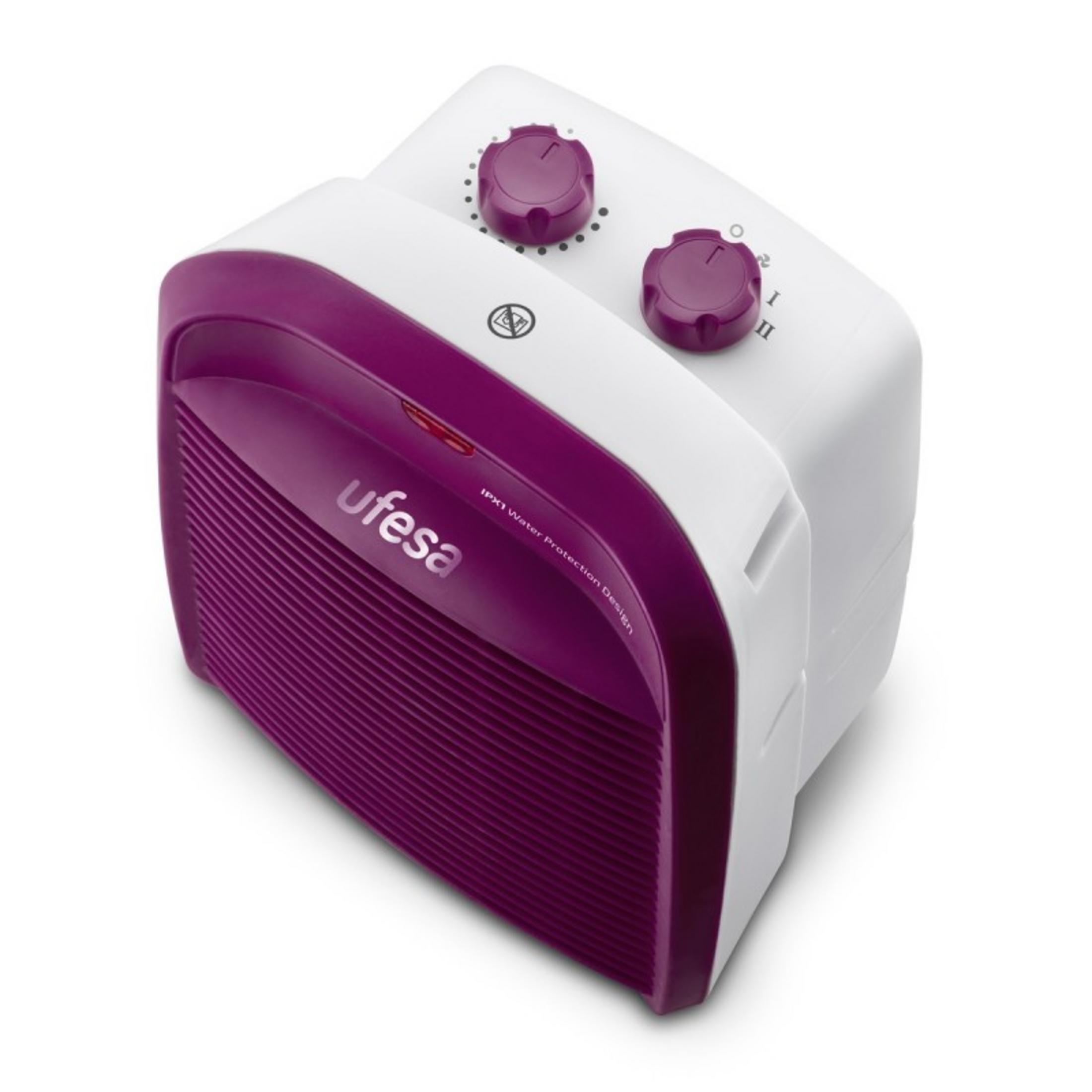 Un dispositivo Ufesa bianco e viola con due manopole viola e lati ventilati.