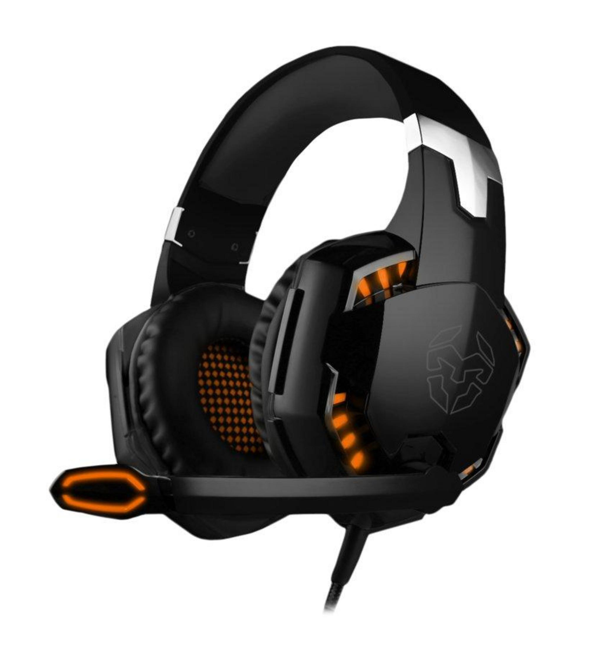 Auriculares negros para juegos con detalles naranjas y micrófono.