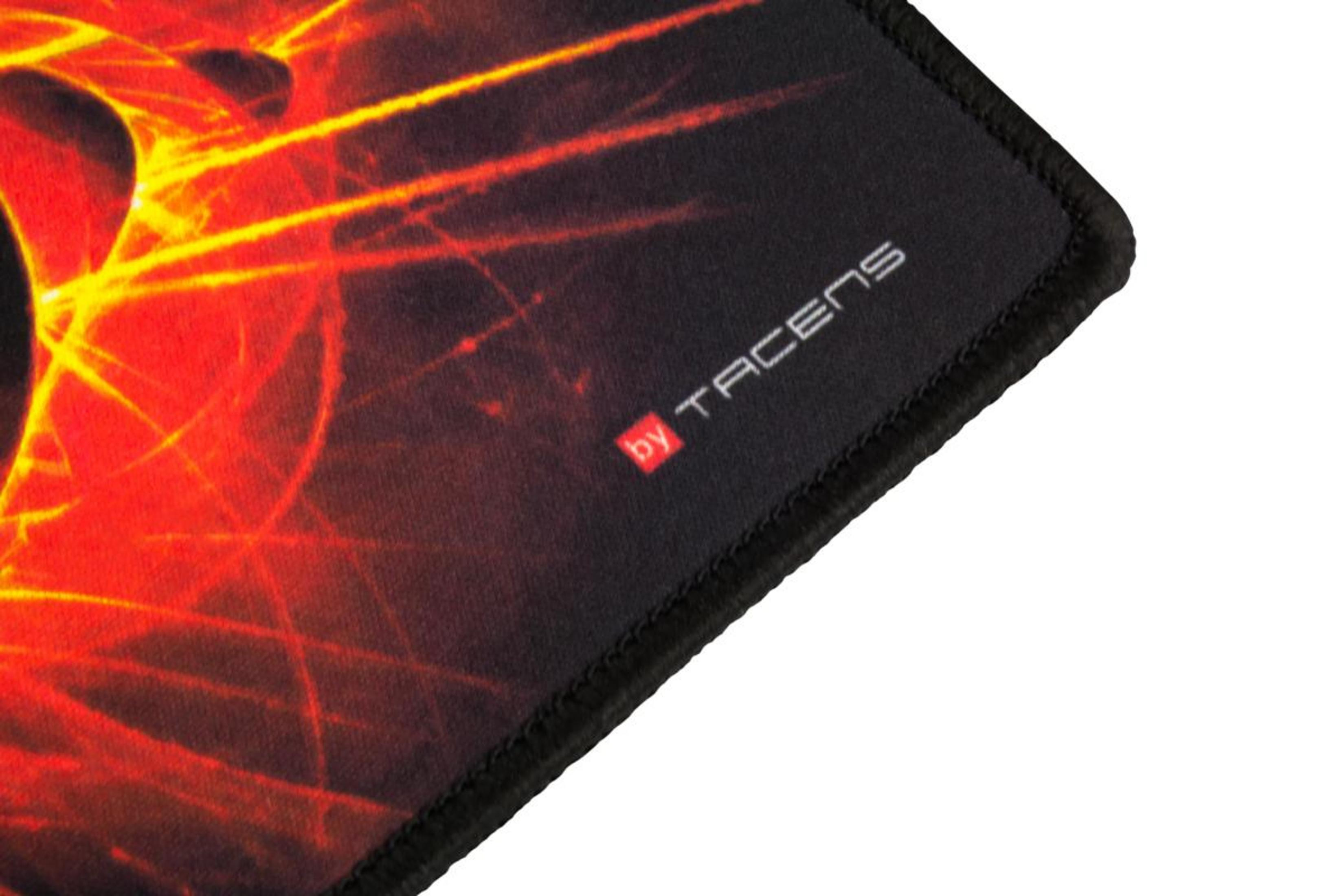Angolo di tappetino per mouse nero con motivo rosso e giallo e logo TACENS.