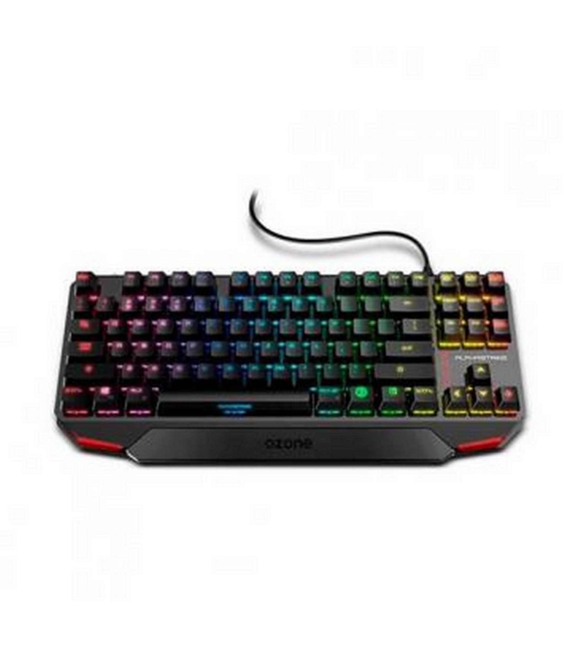 Schwarze Tastatur mit RGB-Beleuchtung und rotem Akzent.