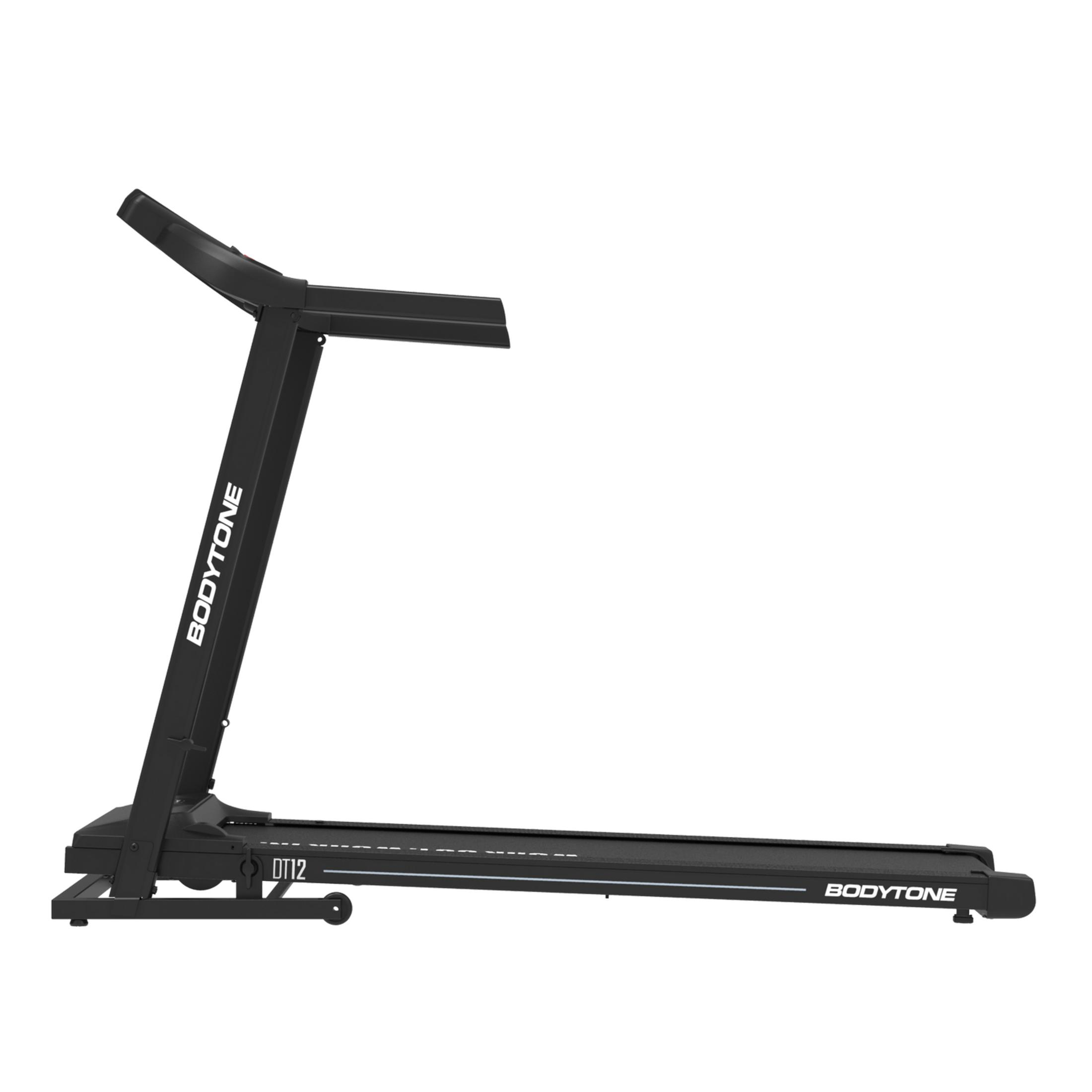 Un tapis roulant nero con marchio BODYTONE e numero modello DT12.