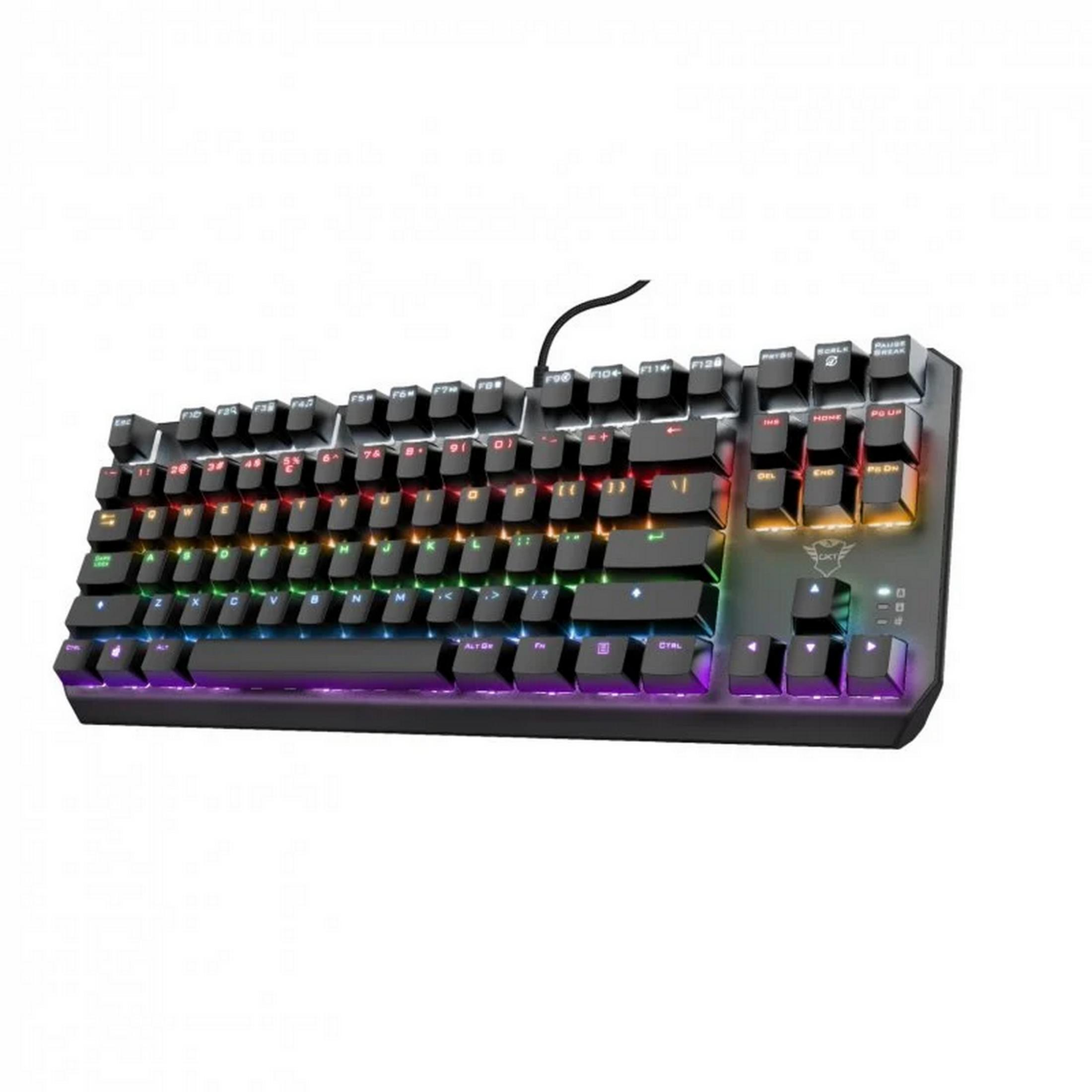 Una tastiera meccanica nera con illuminazione RGB su sfondo bianco.