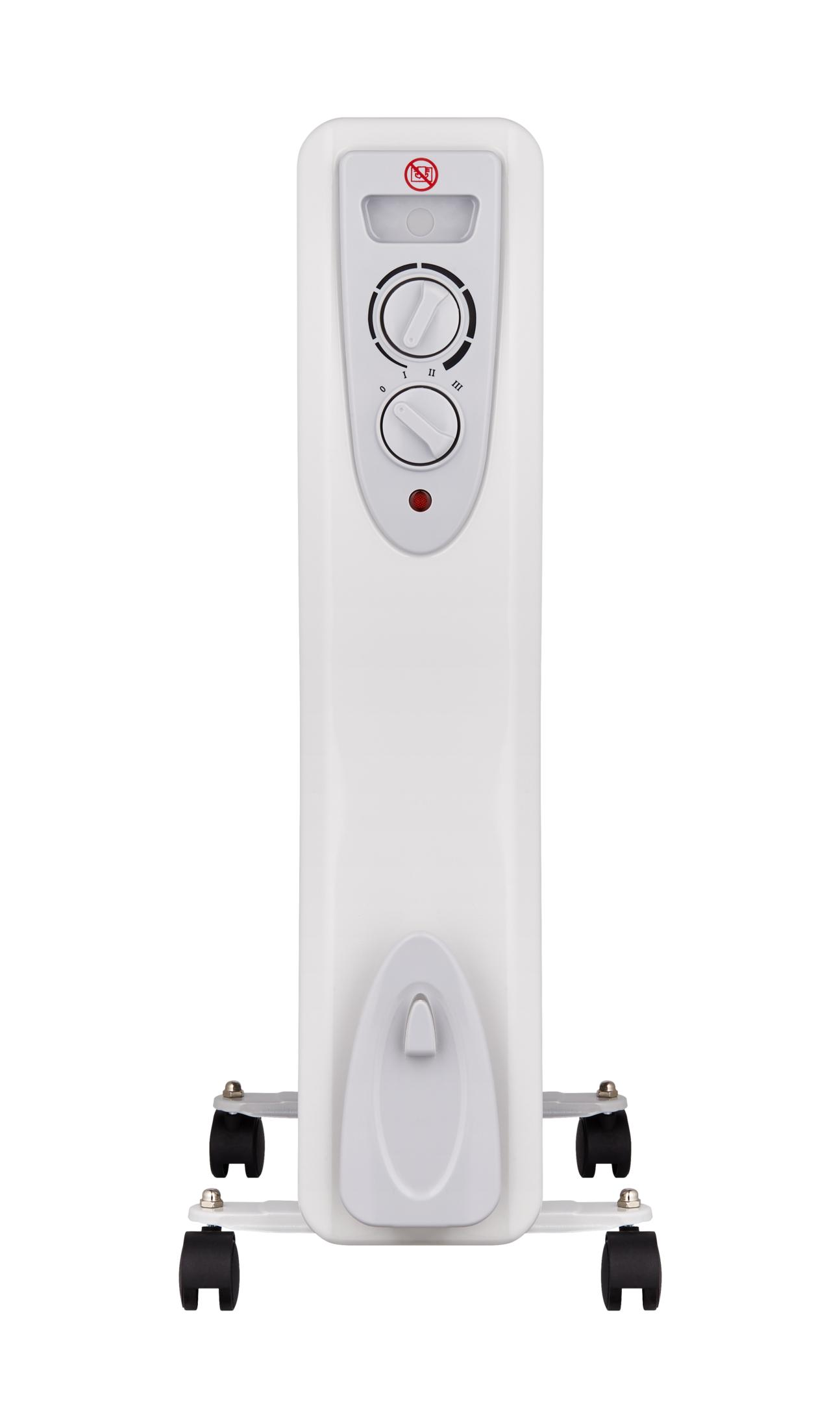 Ein weißer Ölradiator mit Rädern und zwei Drehreglern auf weißem Hintergrund.