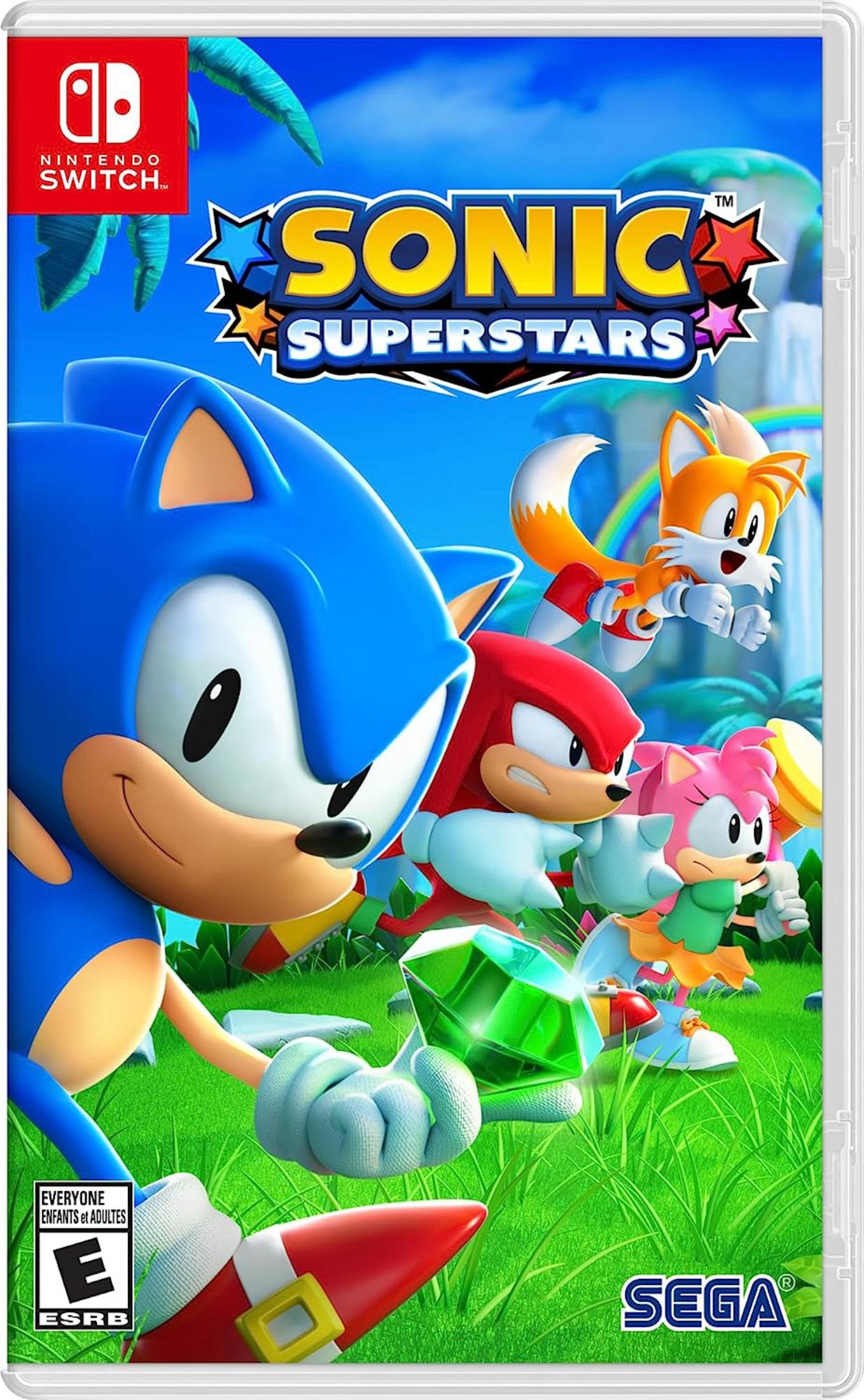 Sonic y amigos corren sobre hierba verde con cielo azul.