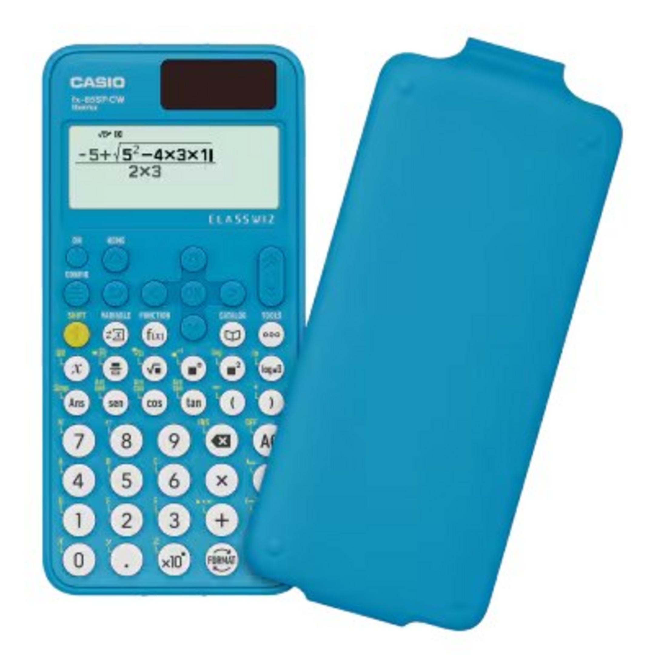 Calcolatrice Casio blu con coperchio rimosso. Il coperchio è accanto.