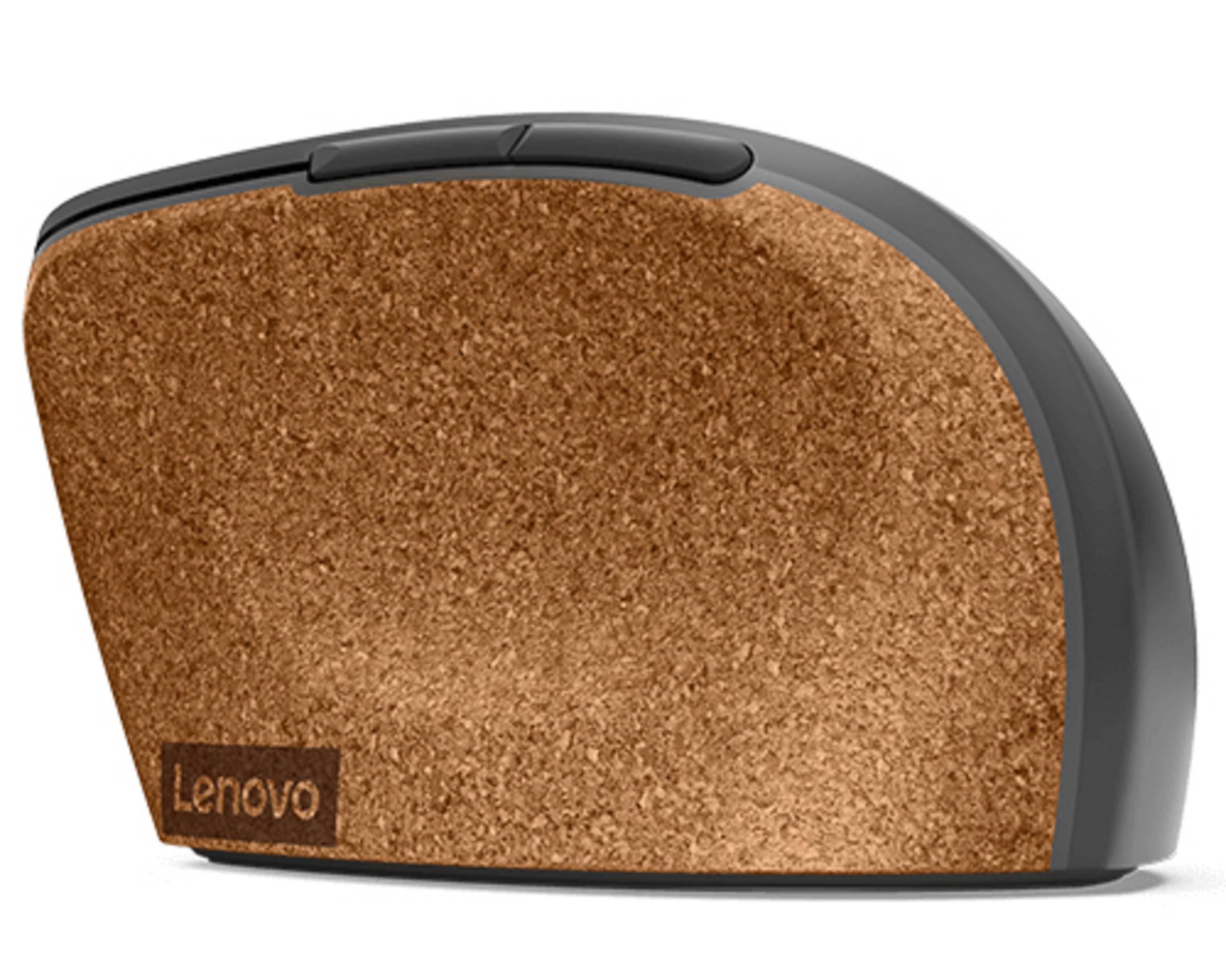 Un mouse marrone testurizzato in sughero con logo Lenovo su sfondo grigio.
