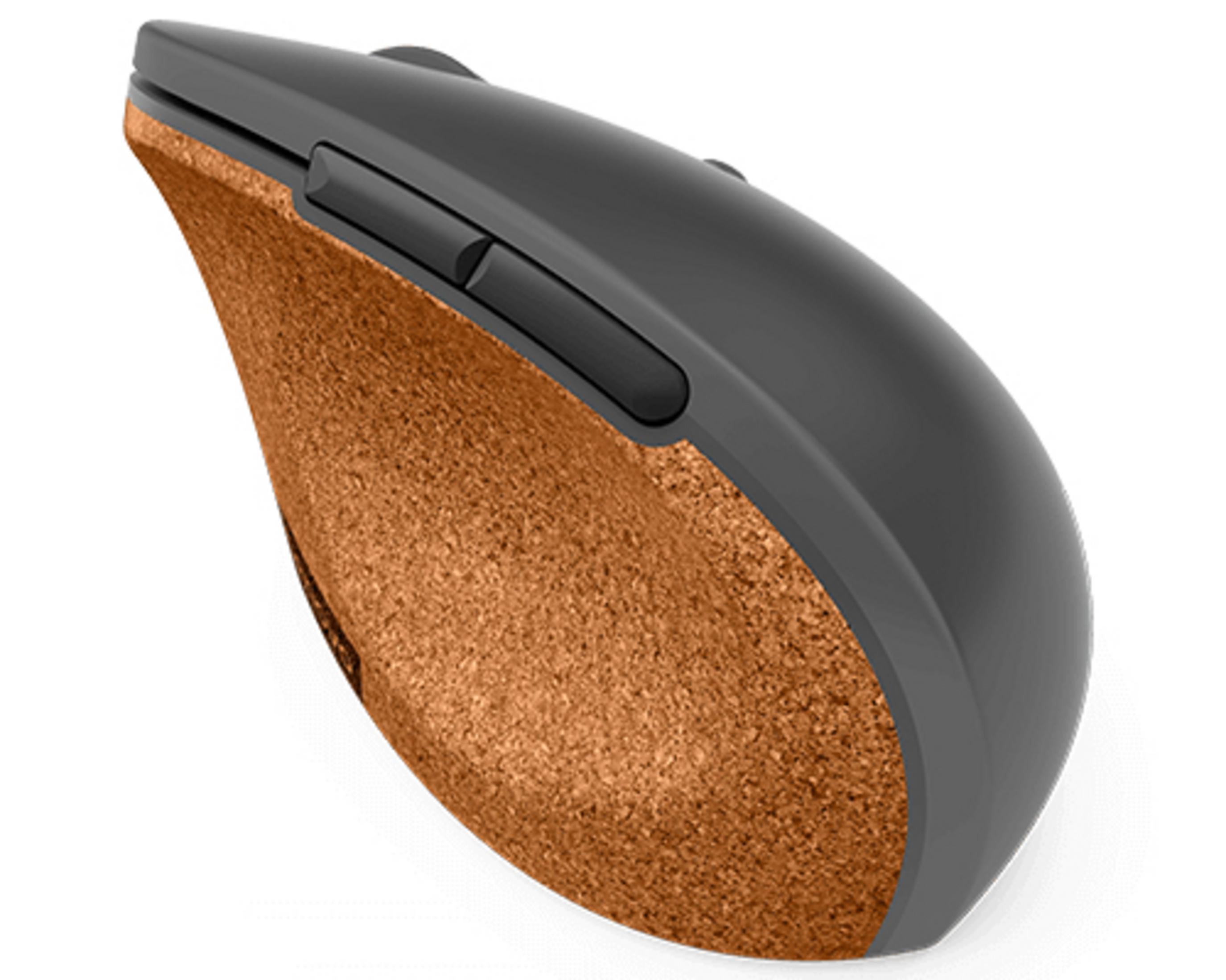 Un mouse per computer grigio con superficie in sughero marrone.