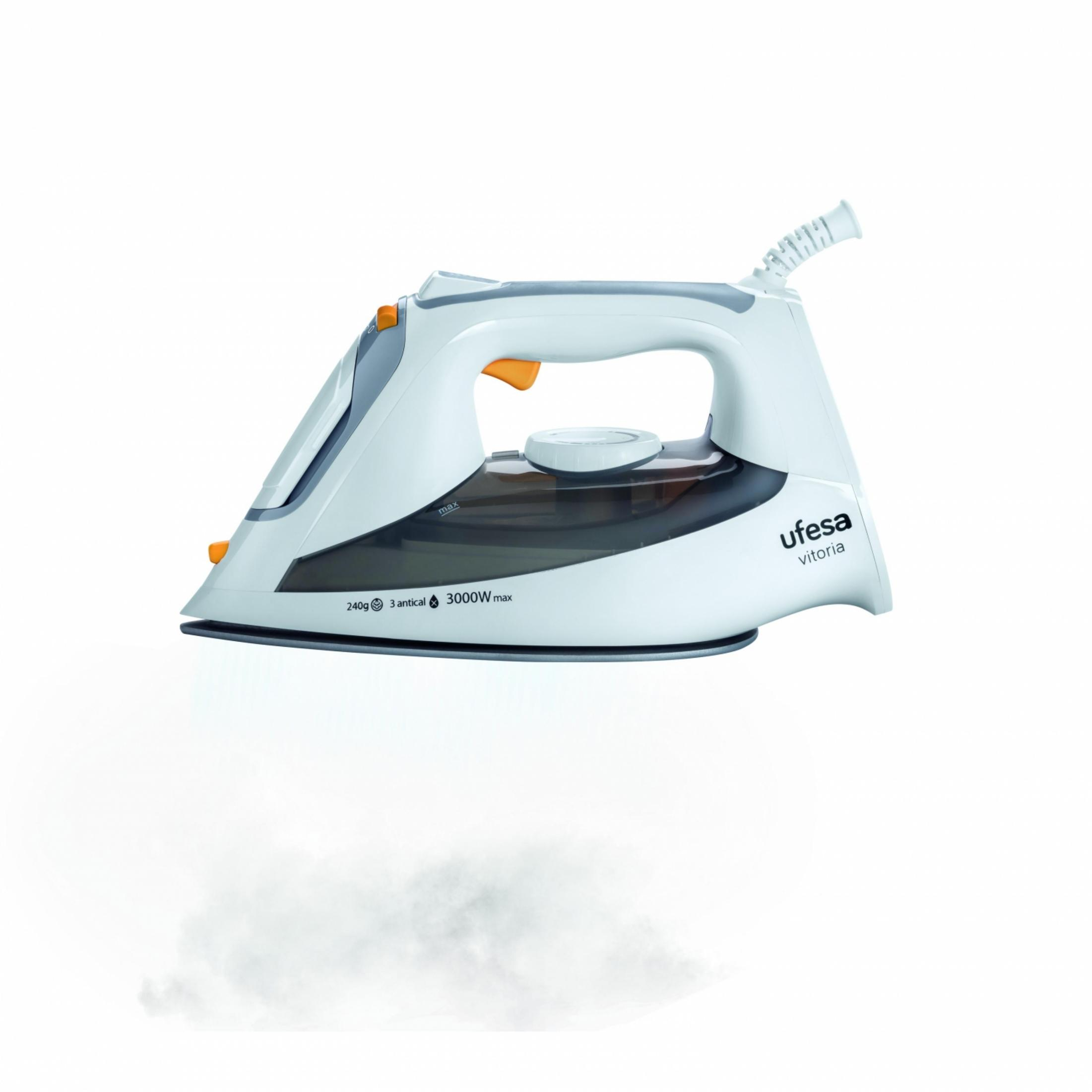 Una plancha de vapor blanca con detalles naranjas y 3000W de potencia.