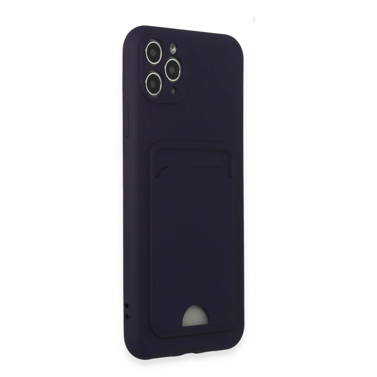 Arka kart yuvalı ve üç kamera lensli koyu mor telefon kılıfı.