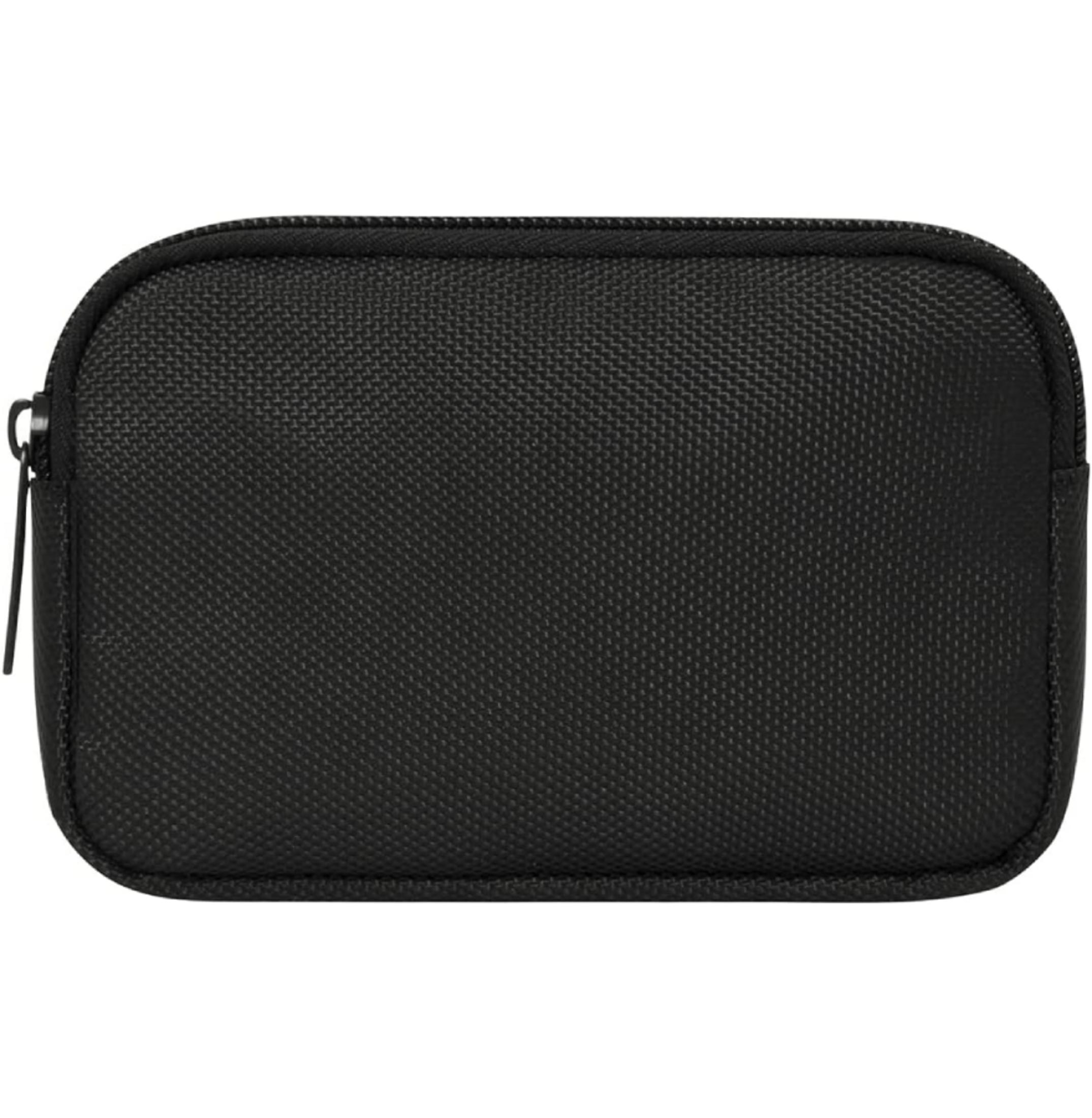 Bolsa de tela negra con cremallera y tirador. Superficie texturizada.