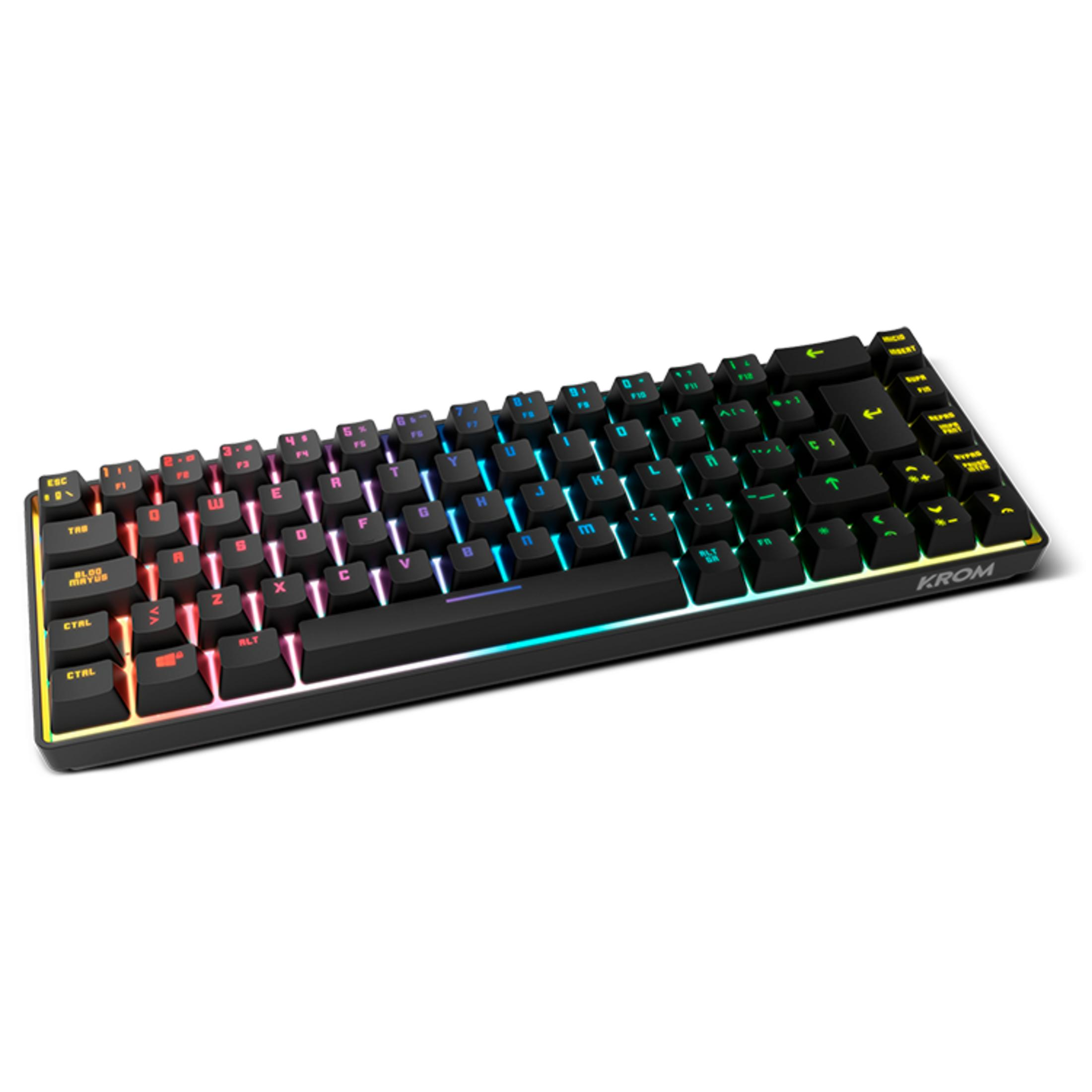 Una tastiera Krom nera con retroilluminazione RGB colorata, angolata su sfondo bianco.
