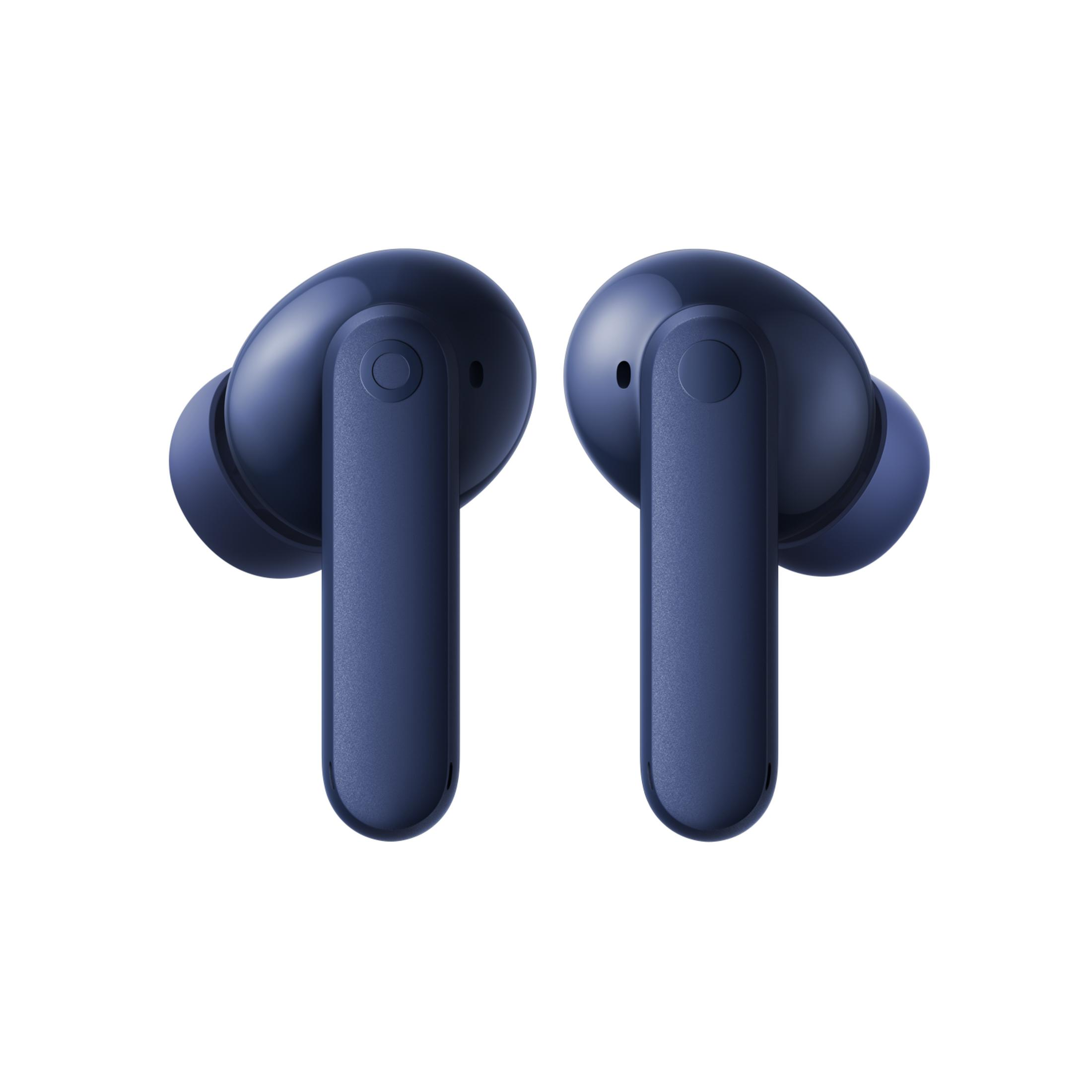 Due auricolari wireless blu scuro uno accanto all'altro su sfondo bianco.