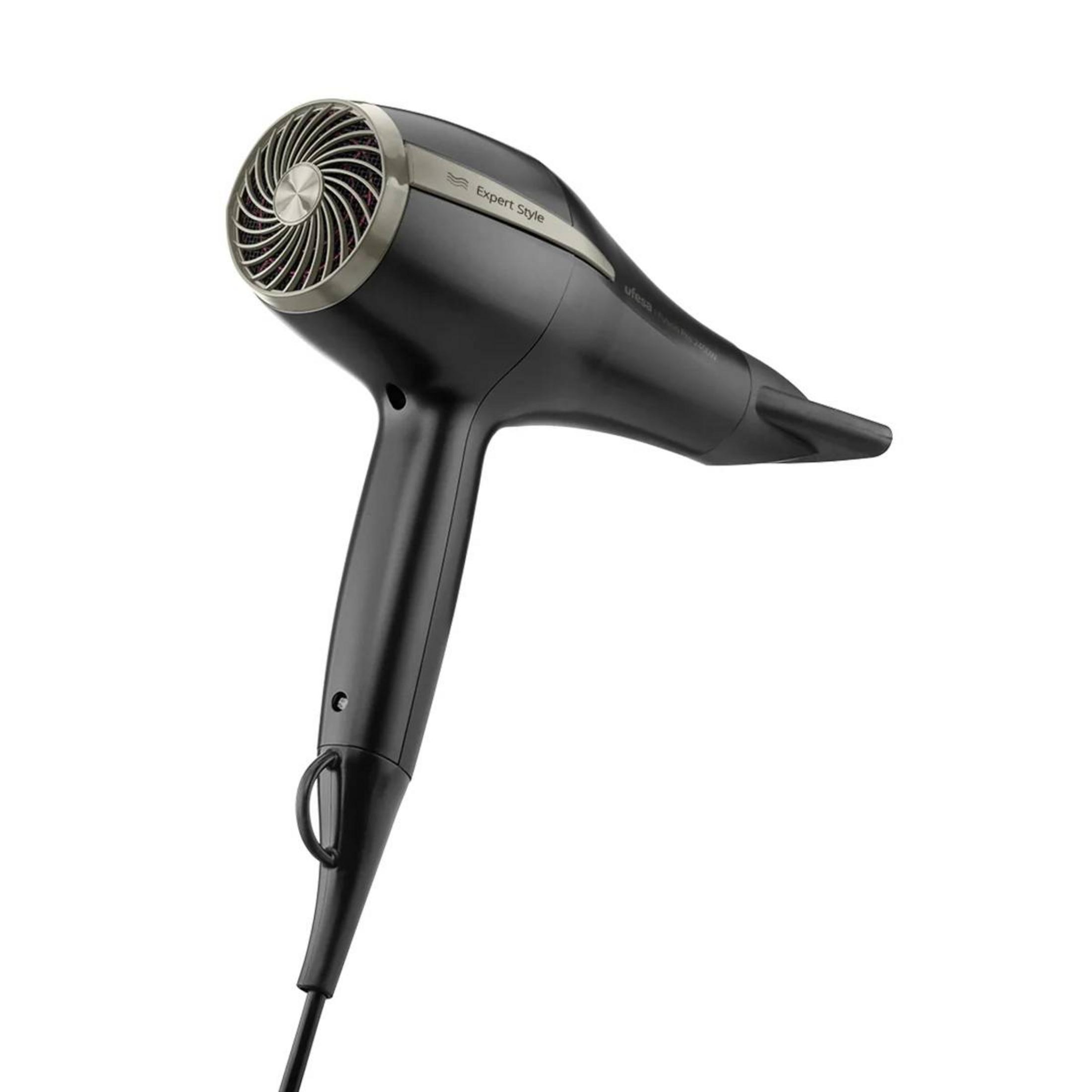 Asciugacapelli nero con accenti argentati e scritta "Expert Style".