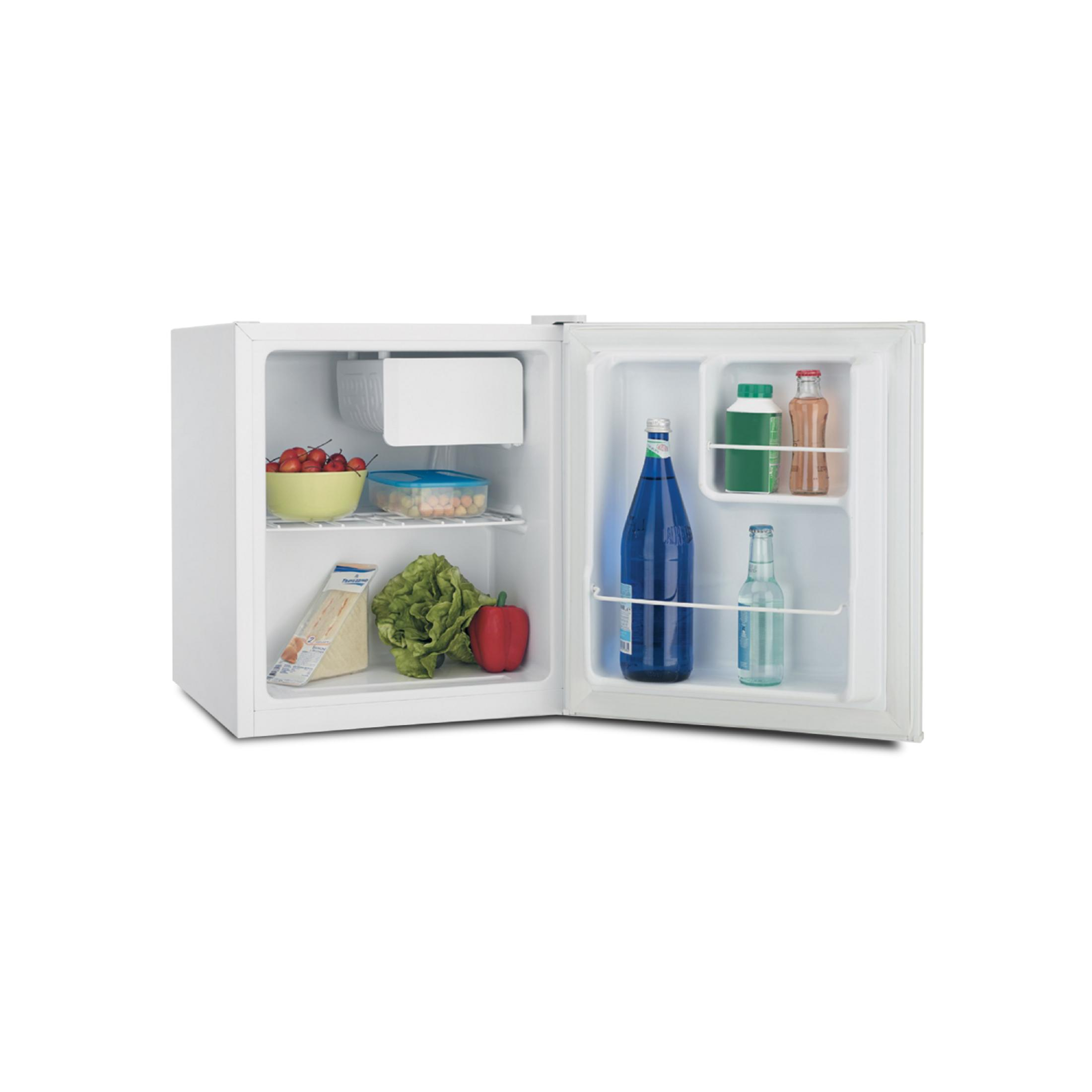 Una nevera blanca abierta con alimentos: cerezas, lechuga, pimiento, sándwich y botellas.