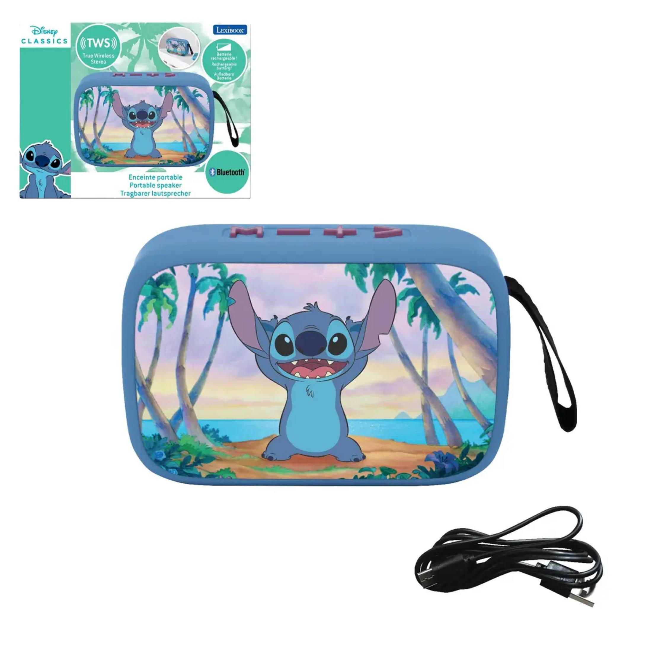 Un altoparlante Bluetooth blu con Stitch Disney su una scena di spiaggia tropicale.