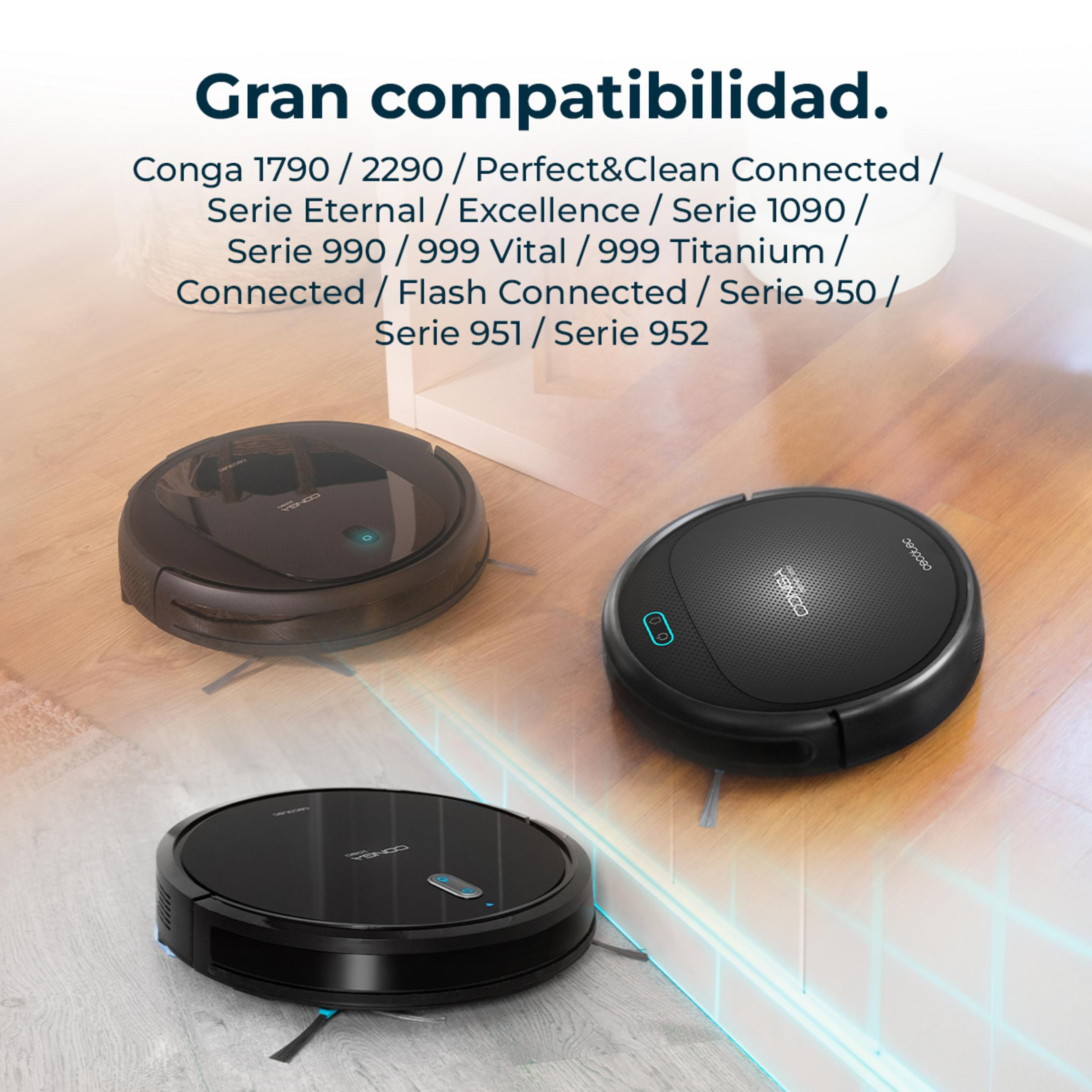 Tres robots aspiradores negros sobre suelos de madera.
