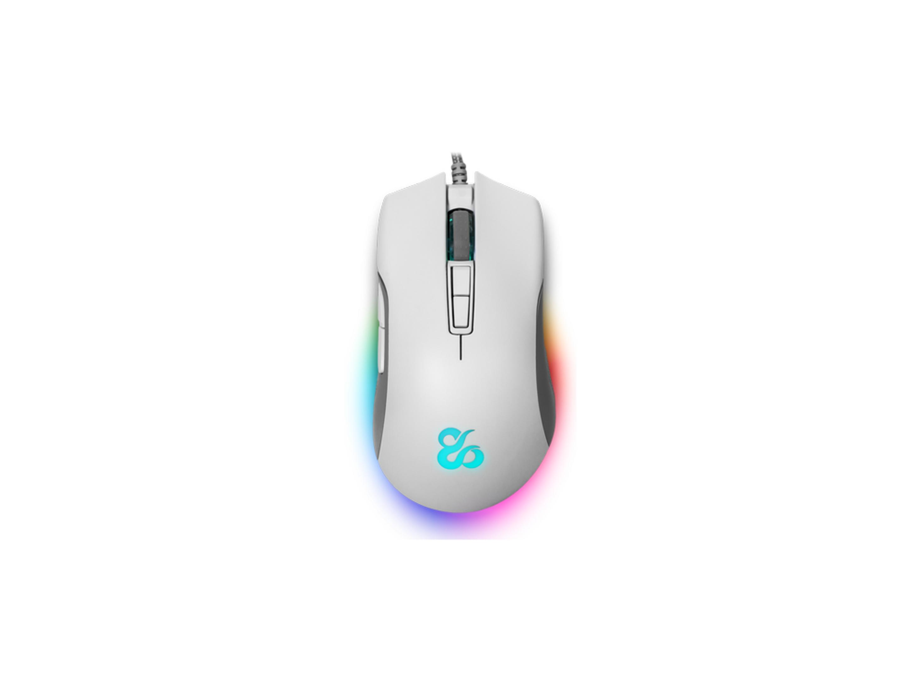 Un mouse da gaming bianco con illuminazione RGB e logo blu.