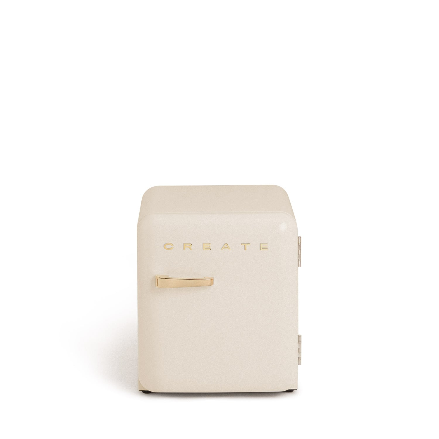 Un mini refrigerador pequeño, color crema, con asa dorada y la palabra CREATE.