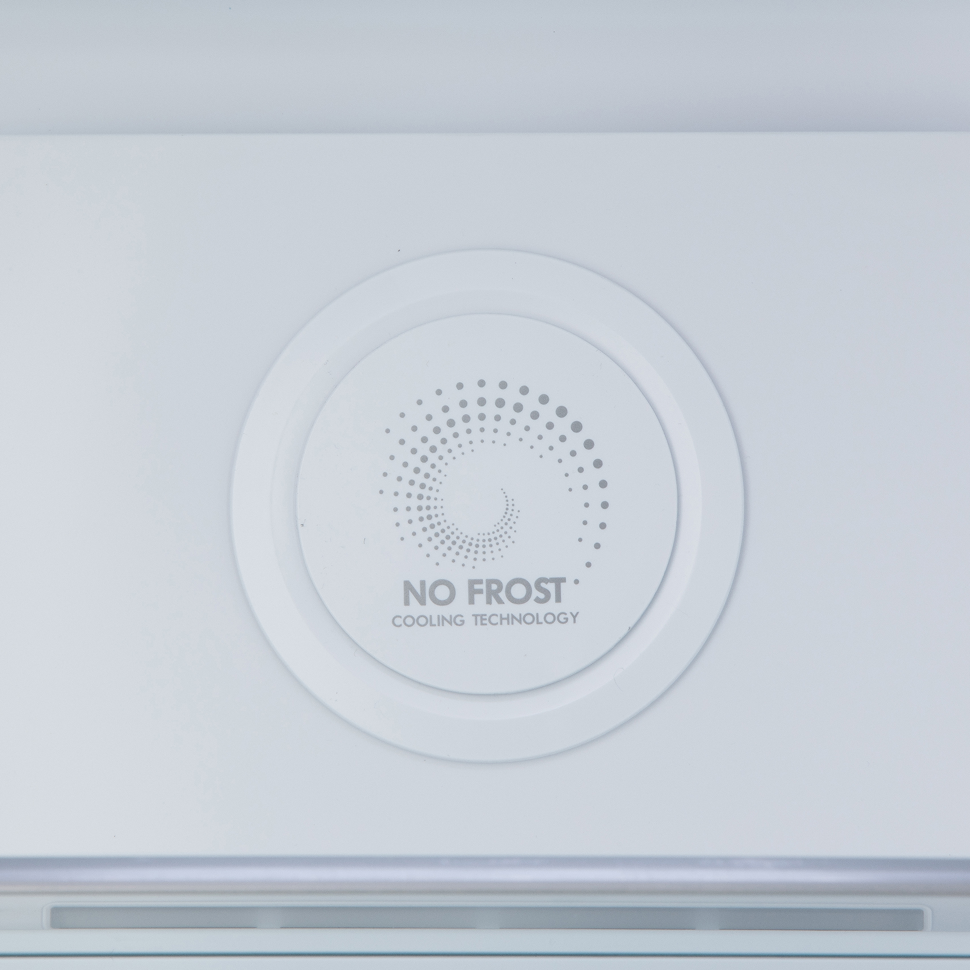 A white circle with gray dots forming a spiral. Text: NO FROST COOLING TECHNOLOGY.