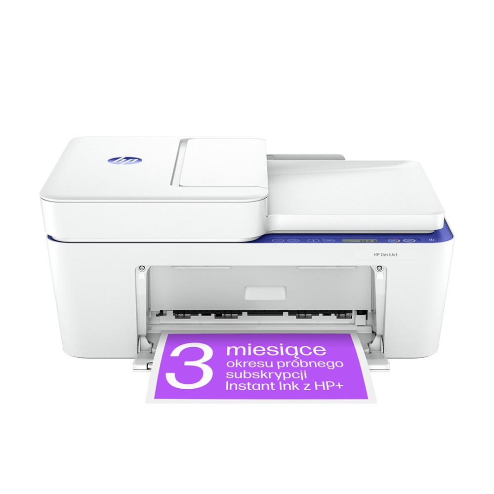 Biała drukarka HP DeskJet z niebieskim paskiem, drukująca fioletowy arkusz.