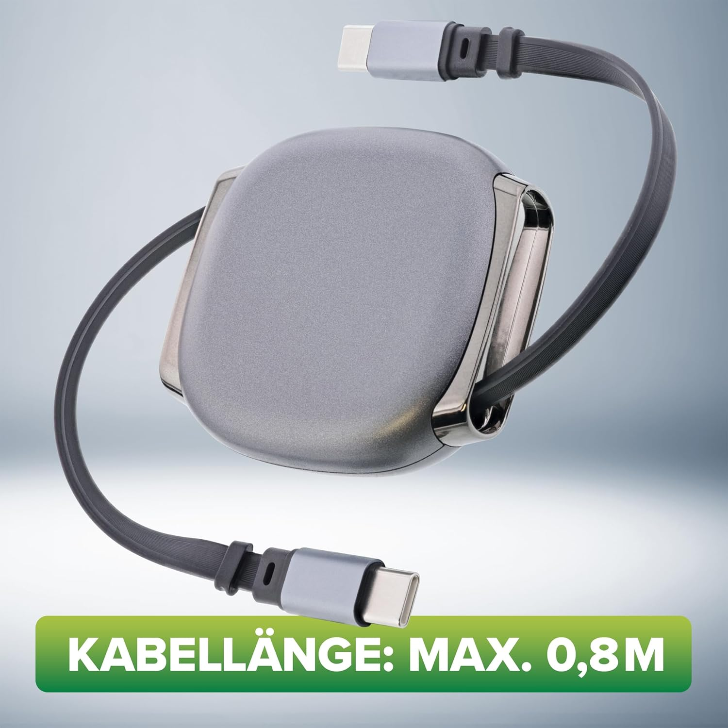 Graues Kabel mit zwei USB-C-Steckern, aufgewickelt auf eine Spule.