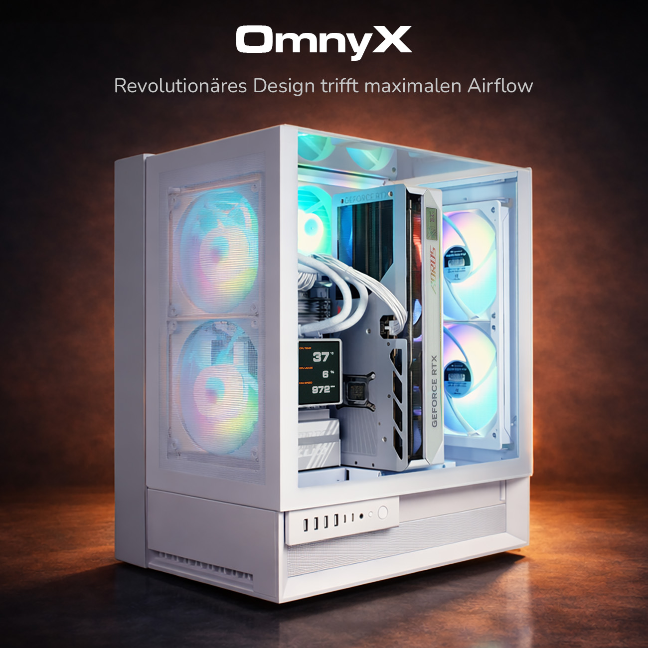 Weißes PC-Gehäuse mit RGB-Lüftern, GeForce RTX-Grafikkarte und Digitalanzeige.