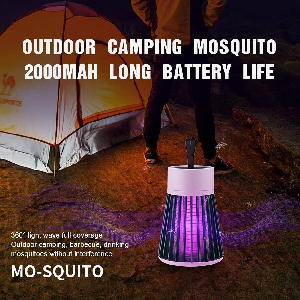 Ein Camping-Moskitolöster mit UV-Licht steht auf dem Boden neben einem Zelt.