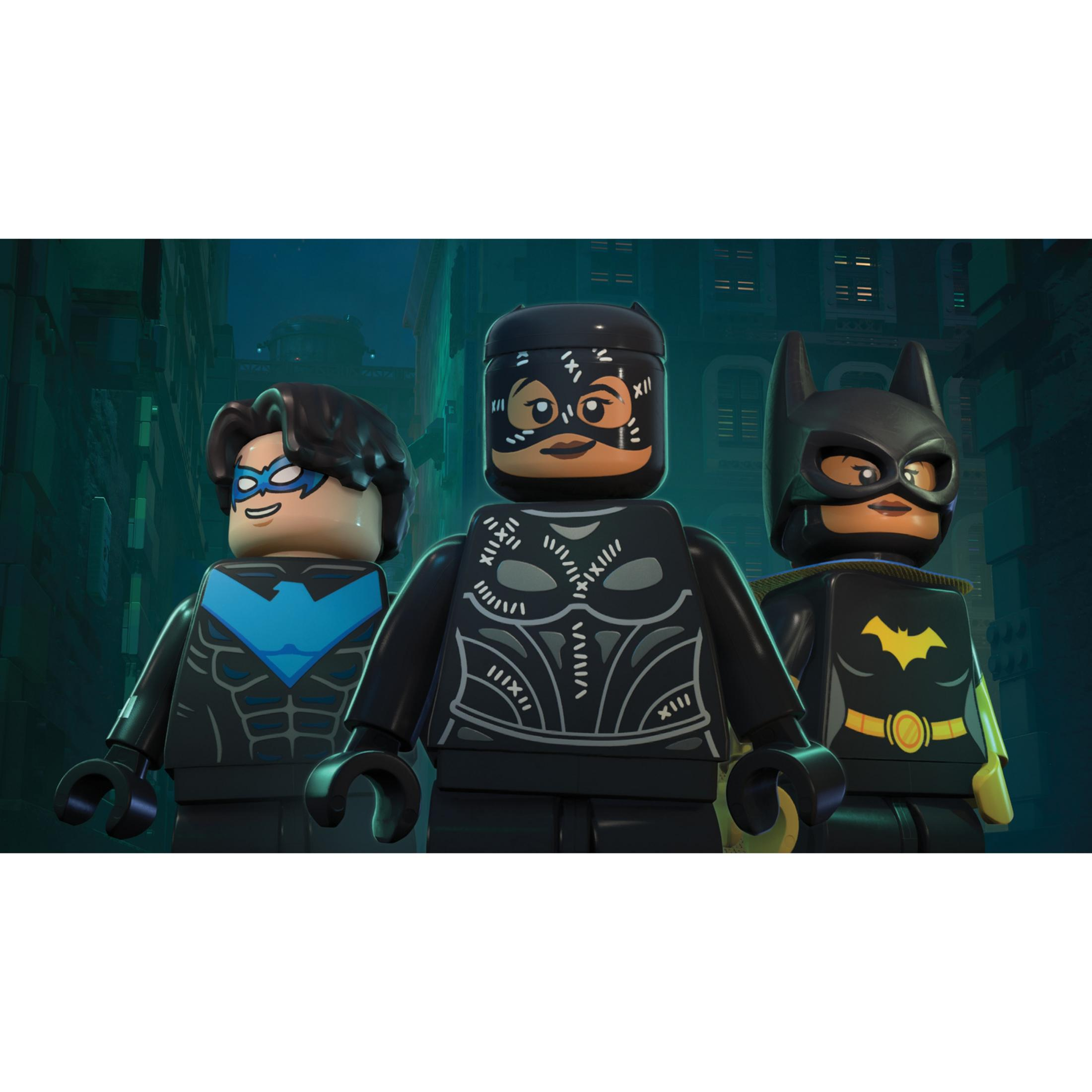 Drei Lego-Figuren: Nightwing, Catwoman und Batgirl, stehen vor einer Stadtkulisse im Dunkeln.