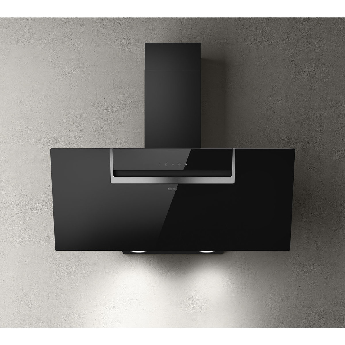 Cappa aspirante nera con finitura argento e controlli touch, montata su muro grigio.