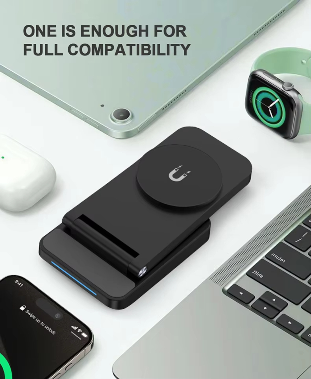 Un caricabatterie magnetico nero accanto a iPad, iPhone, AirPods e Apple Watch.