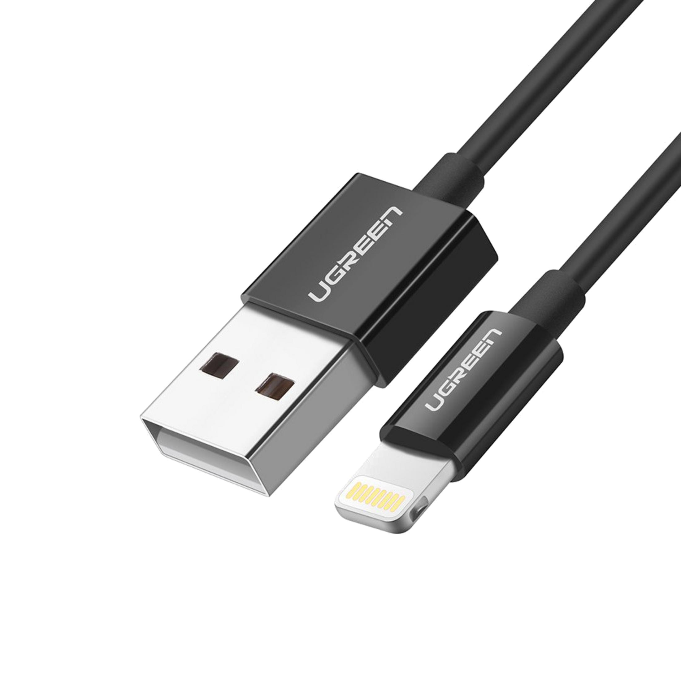 Cavo UGREEN da USB a Lightning nero con connettori metallici.