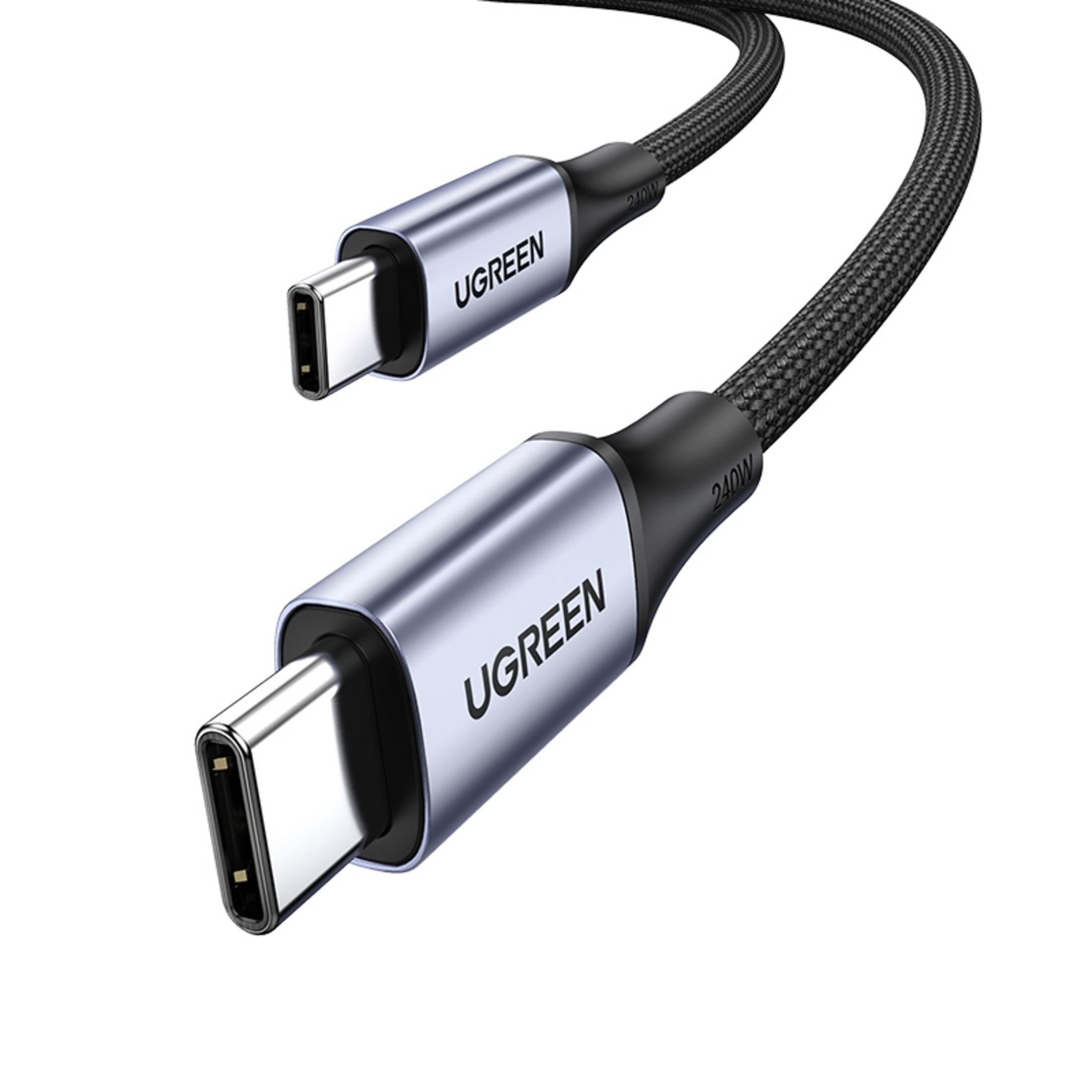 Dwa srebrne złącza USB-C z czarnymi plecionymi kablami, jedno z napisem UGREEN.