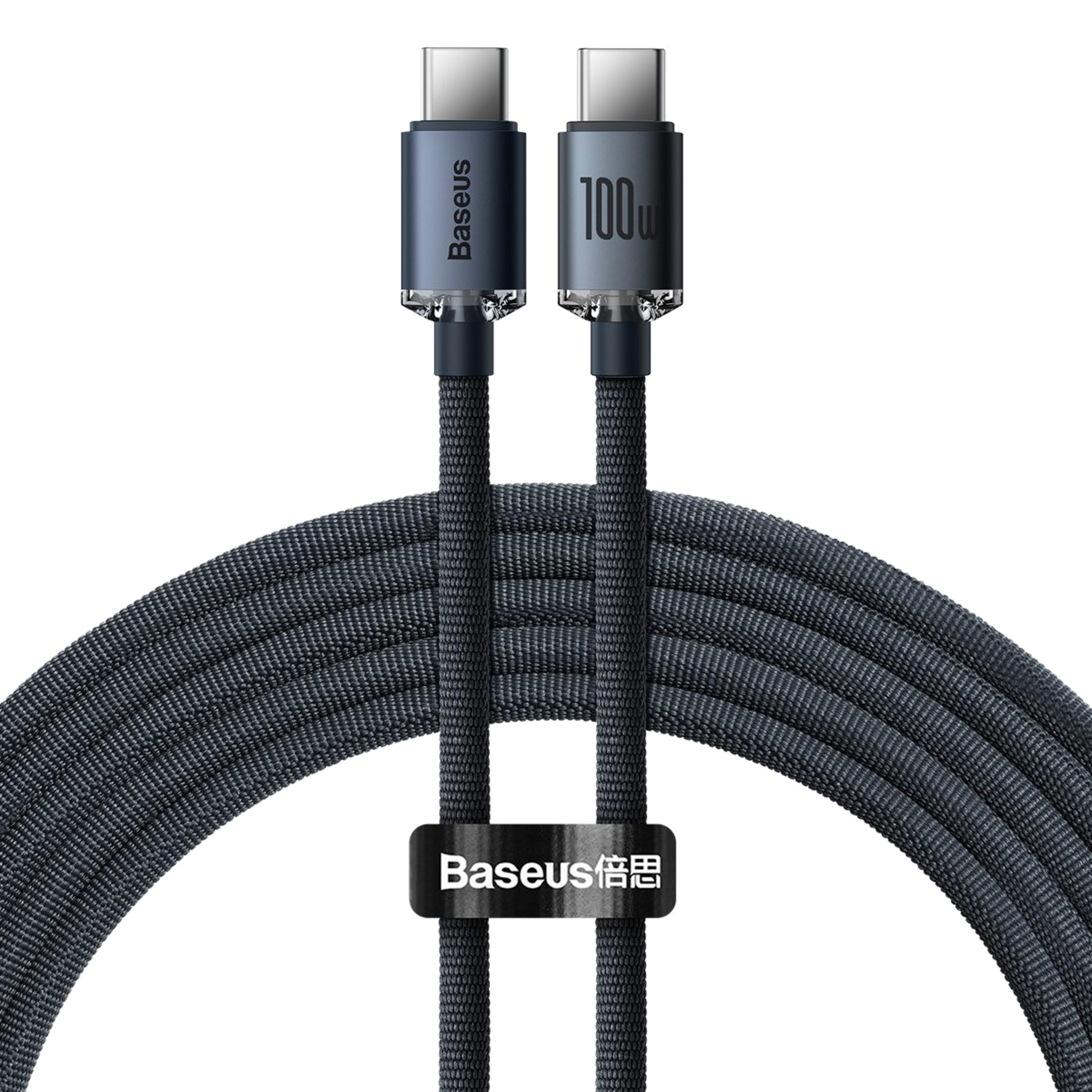 Due cavi USB-C neri con treccia in tessuto grigio e connettori argentati.