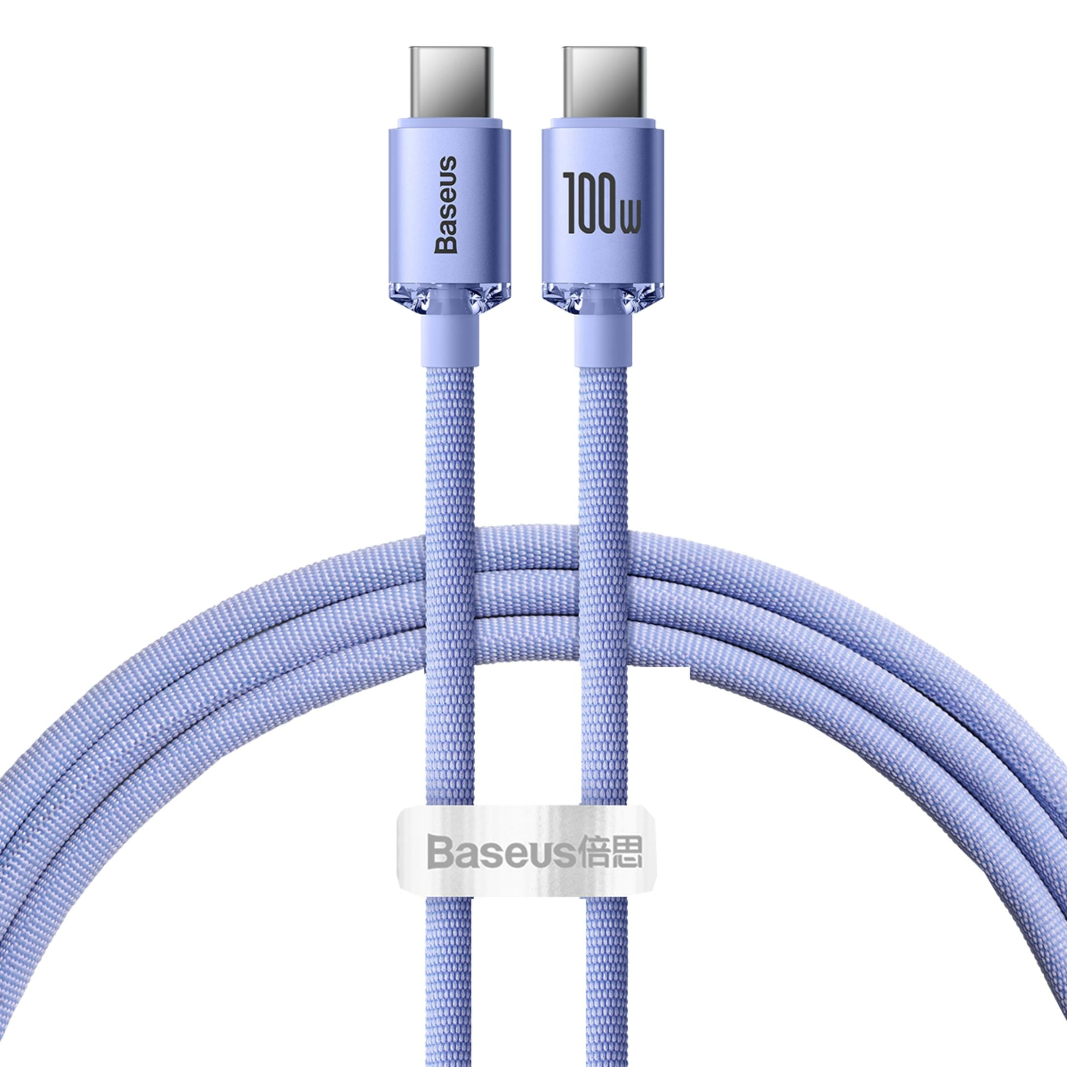 Un cavo di ricarica USB-C blu chiaro con marchio 100W su sfondo bianco.