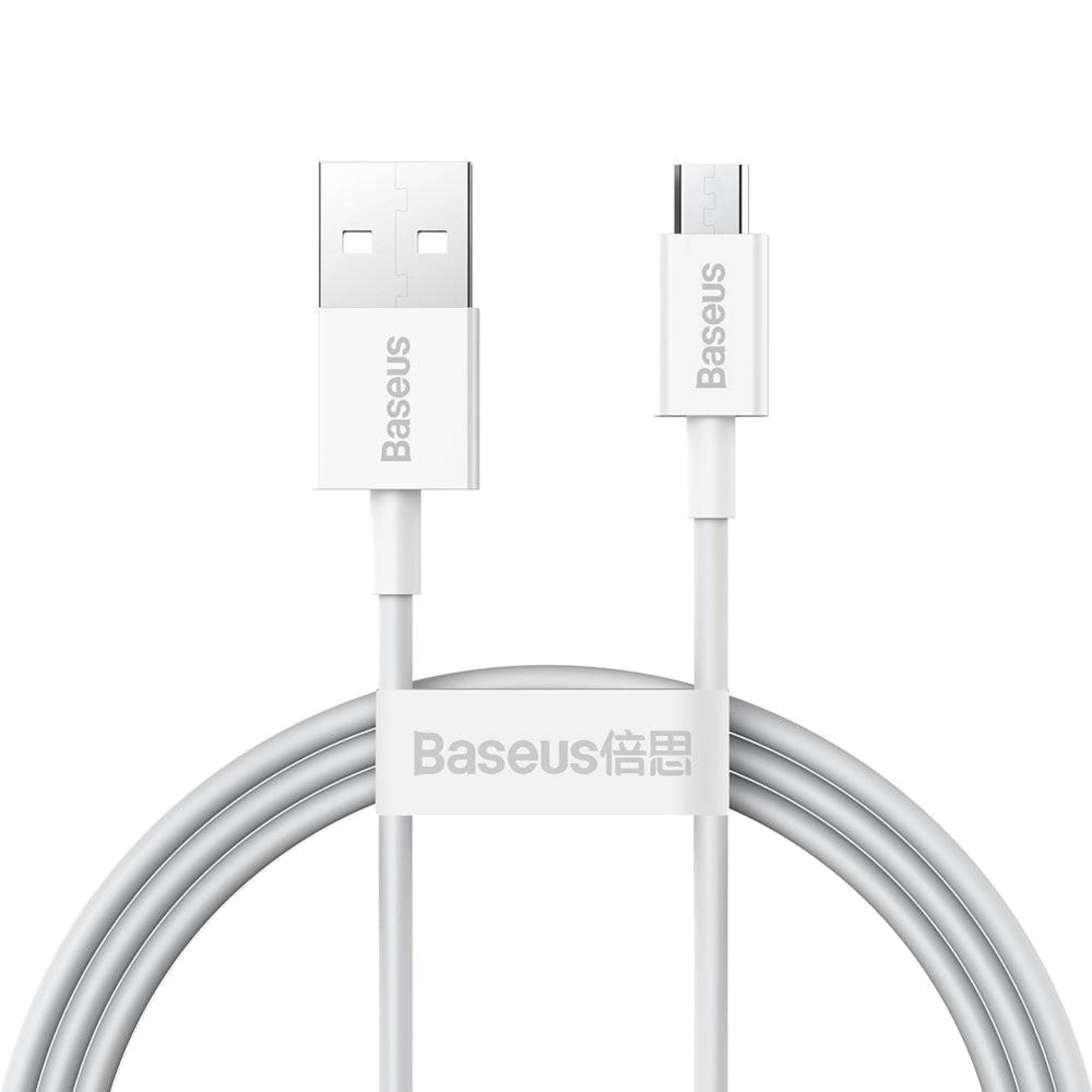 Ein weißes USB-Kabel mit Baseus-Logo auf den Anschlüssen.