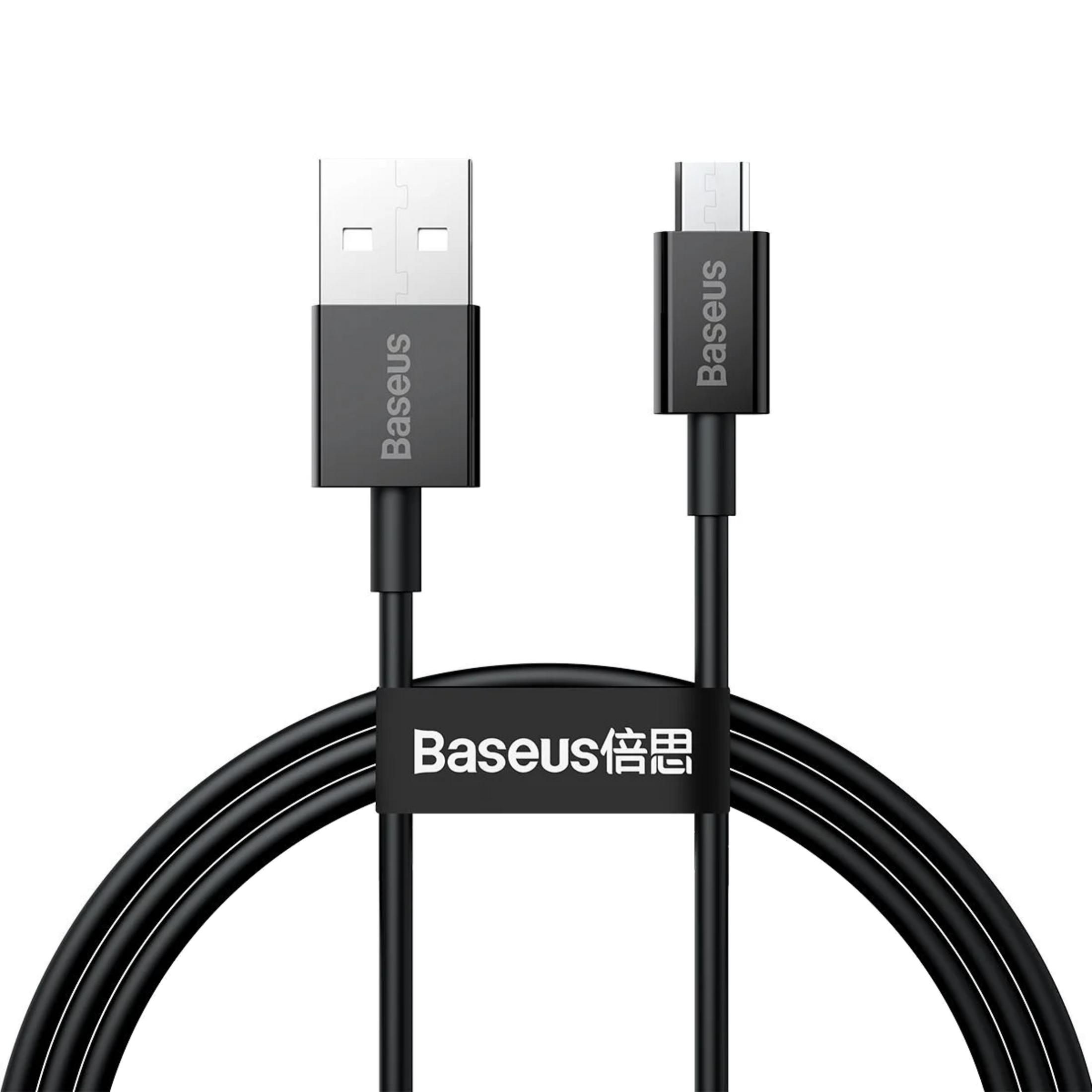 Cavo USB nero con connettori USB-A e USB-C standard.