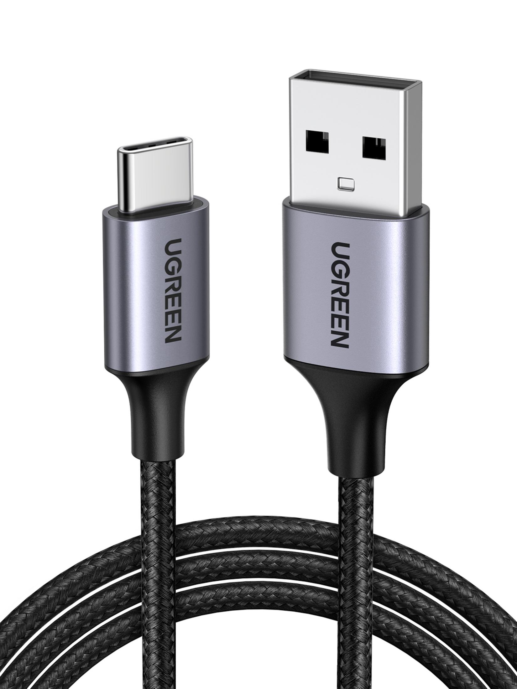 Kabel UGREEN USB-C i USB-A z czarnym plecionym sznurkiem.