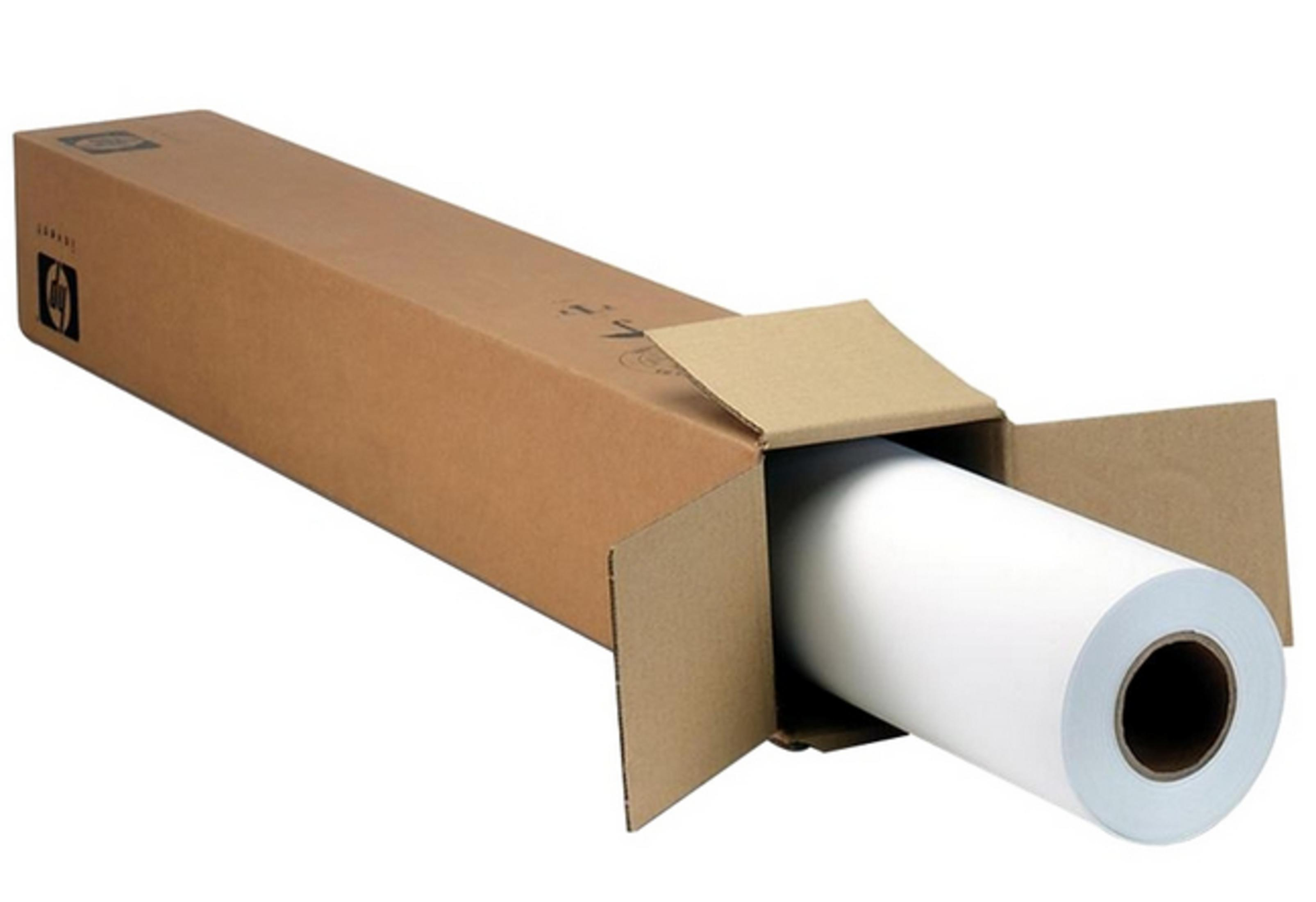 Un rotolo di carta bianca è parzialmente sballato da una scatola di cartone.